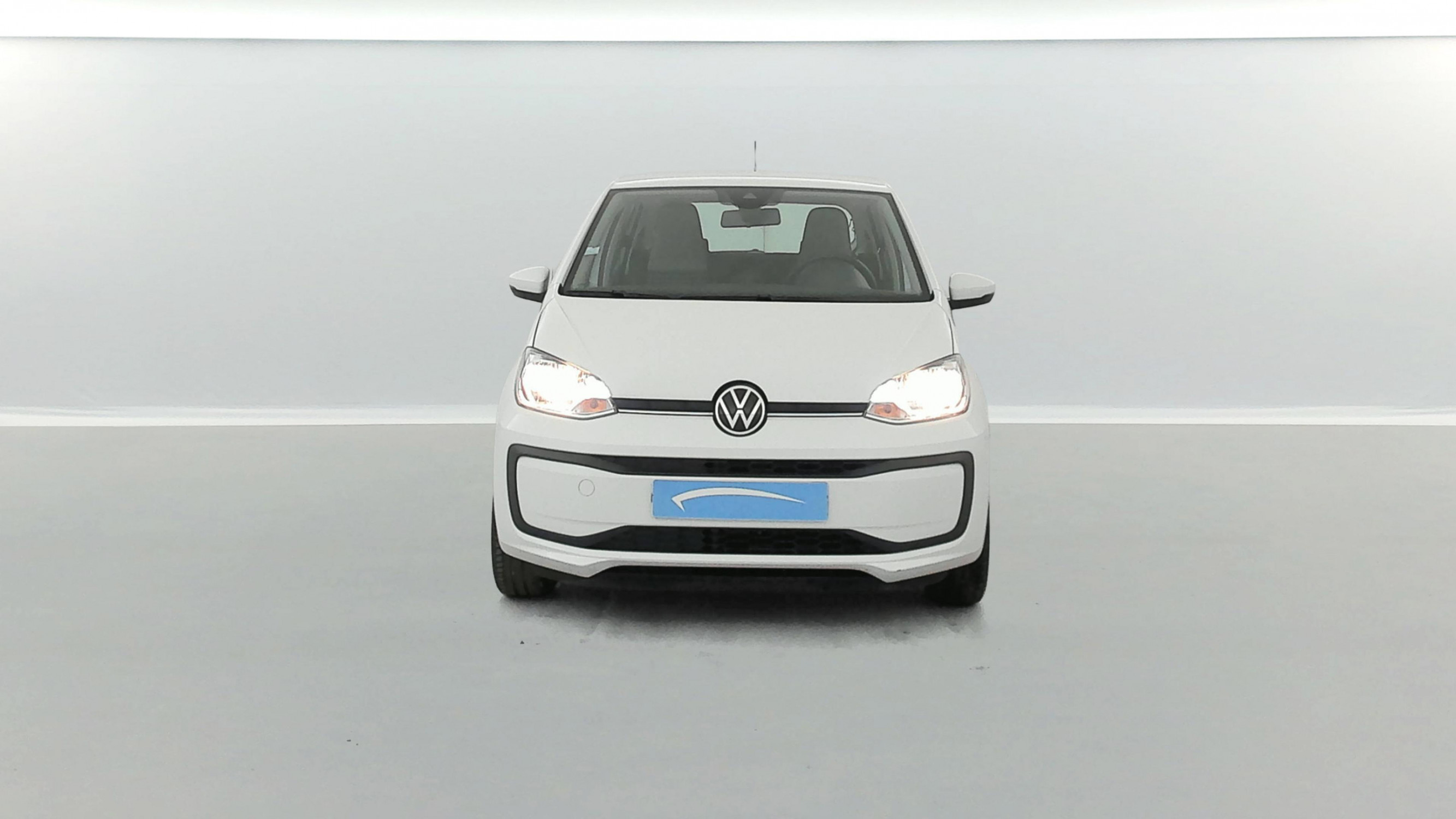 Vente en ligne Volkswagen UP! 2.0 Up 1.0 65 BlueMotion Technology BVM5 au prix de 9 990 €