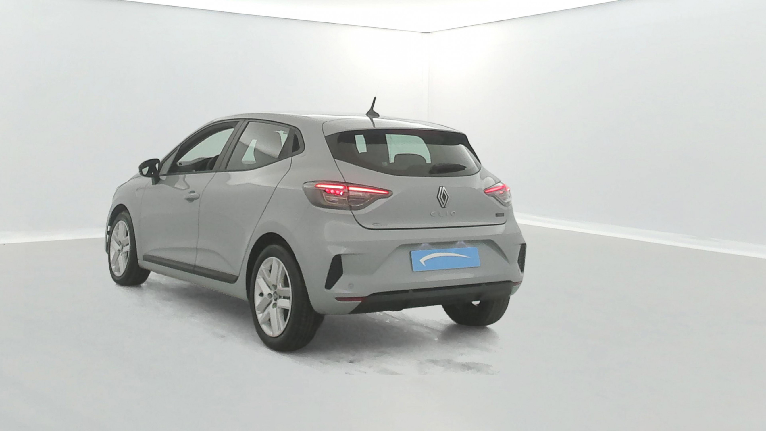 Vente en ligne Renault Clio 5 Clio E-Tech full hybrid 145 ch GSR2 au prix de 20 270 €