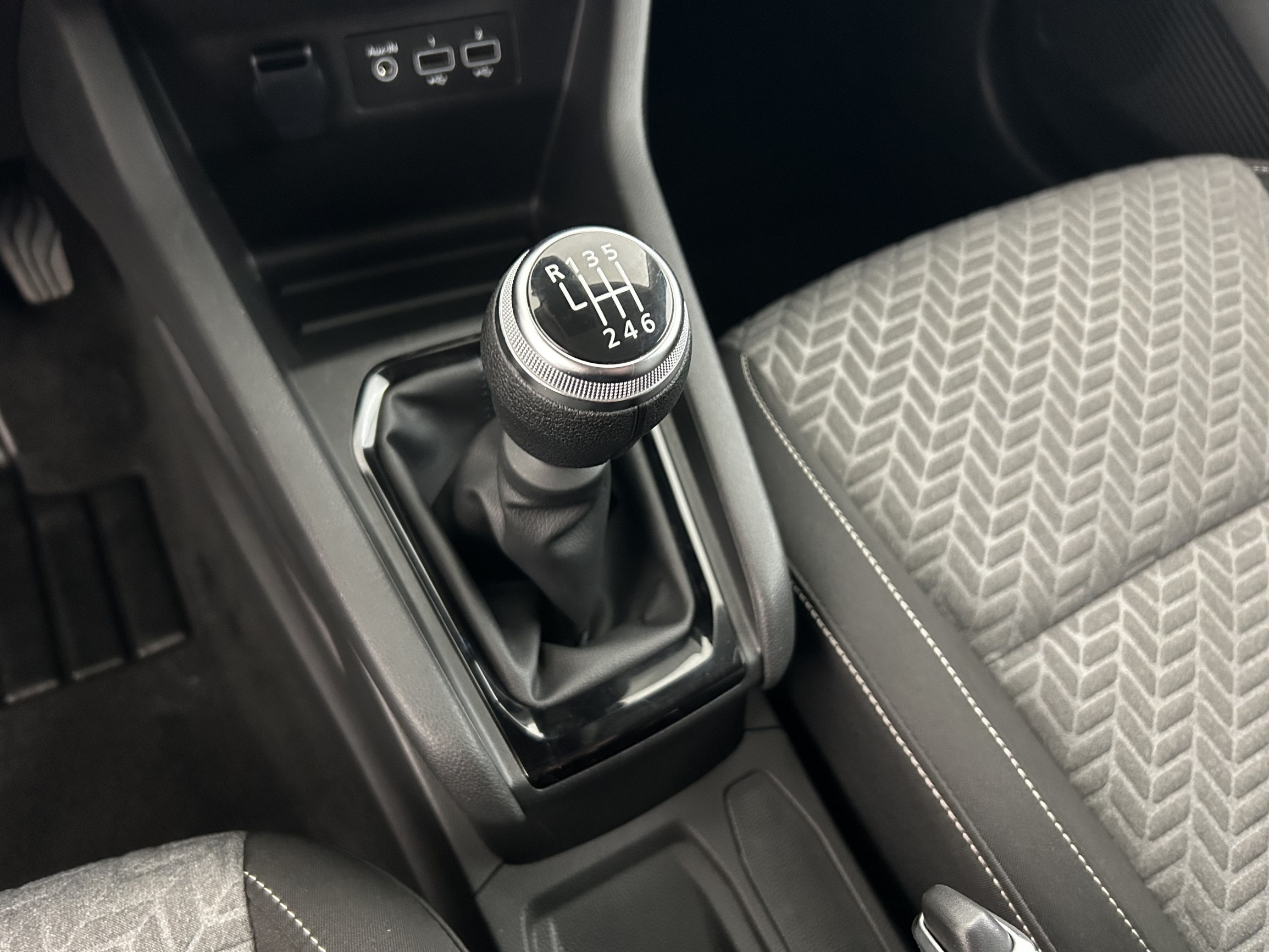 Vente en ligne Renault Clio 5 Clio TCe 100 GPL au prix de 14 990 €