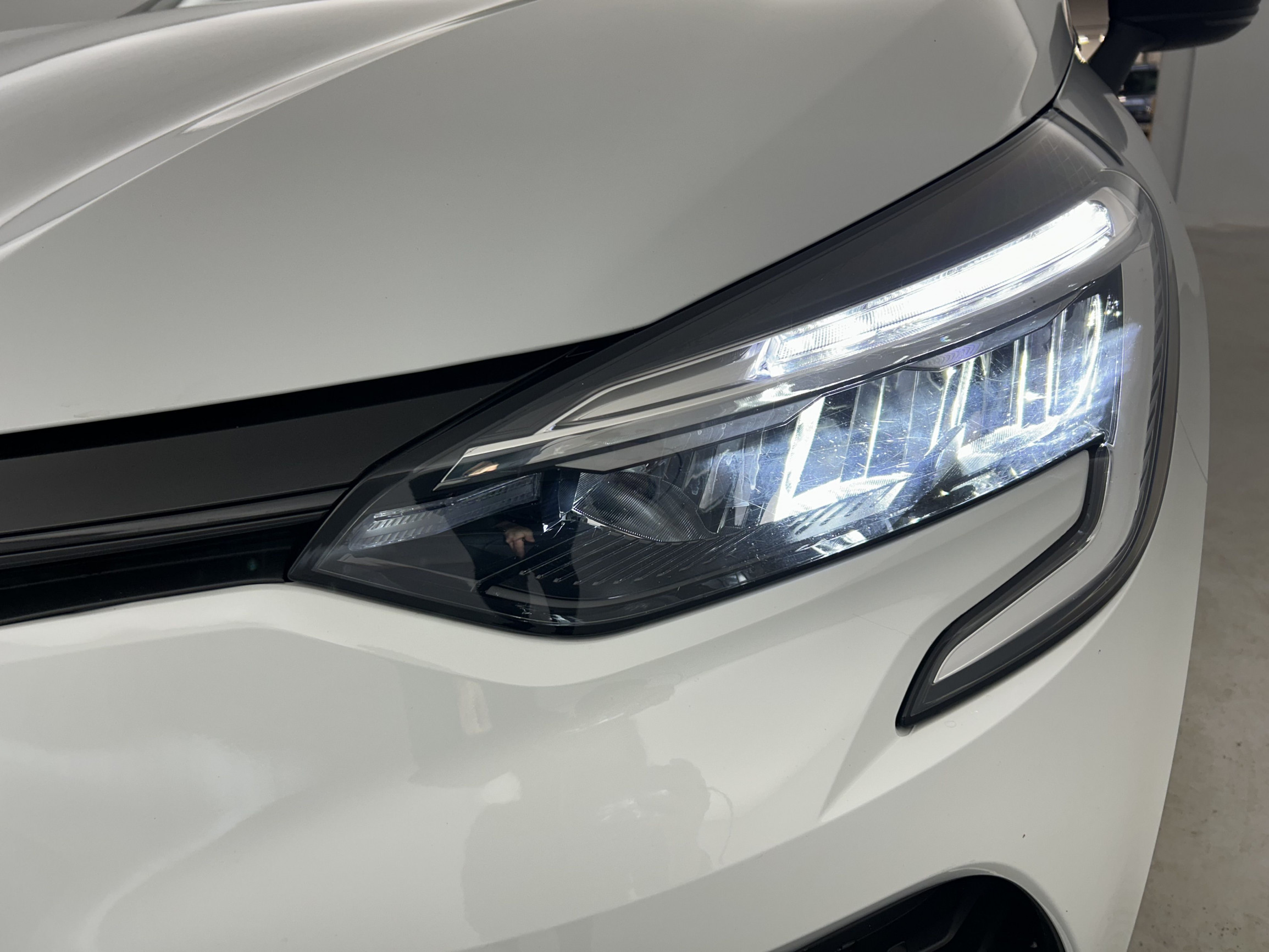 Vente en ligne Renault Clio 5 Clio SCe 65 au prix de 12 990 €