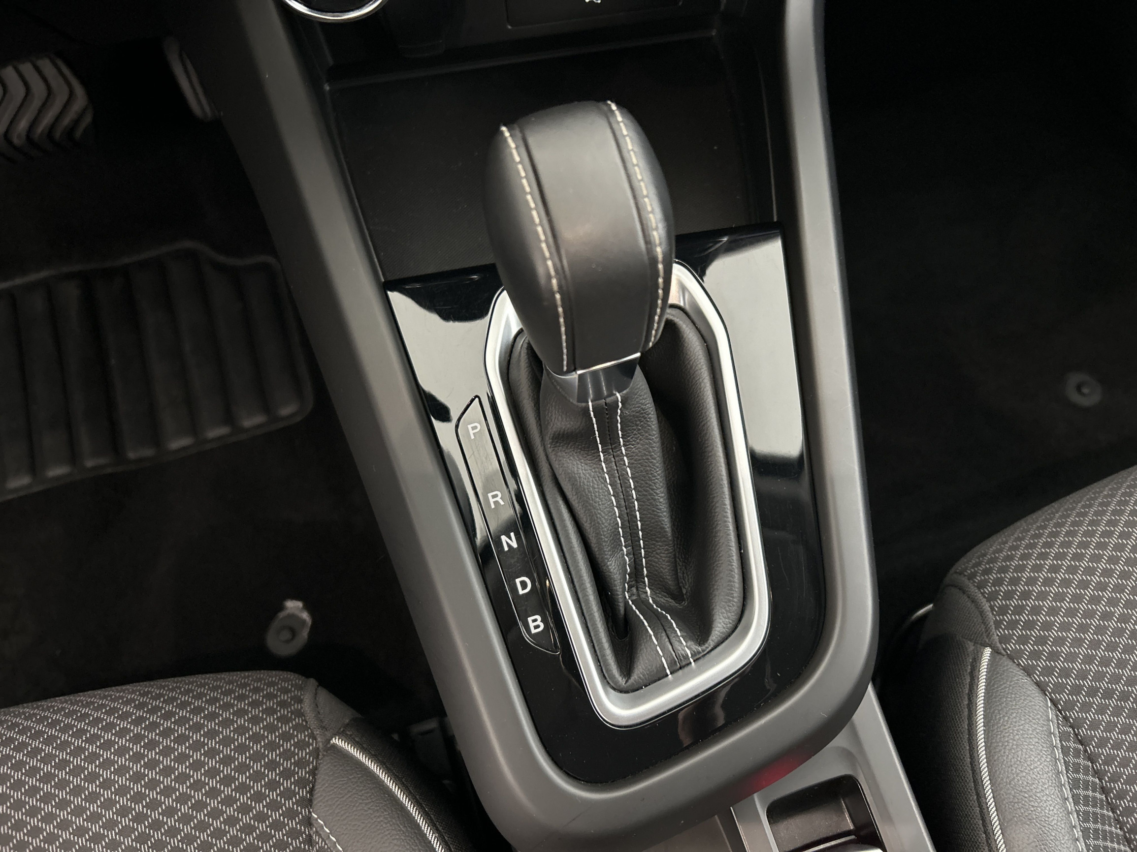 Vente en ligne Renault Arkana  E-Tech 145 - 21B au prix de 18 970 €