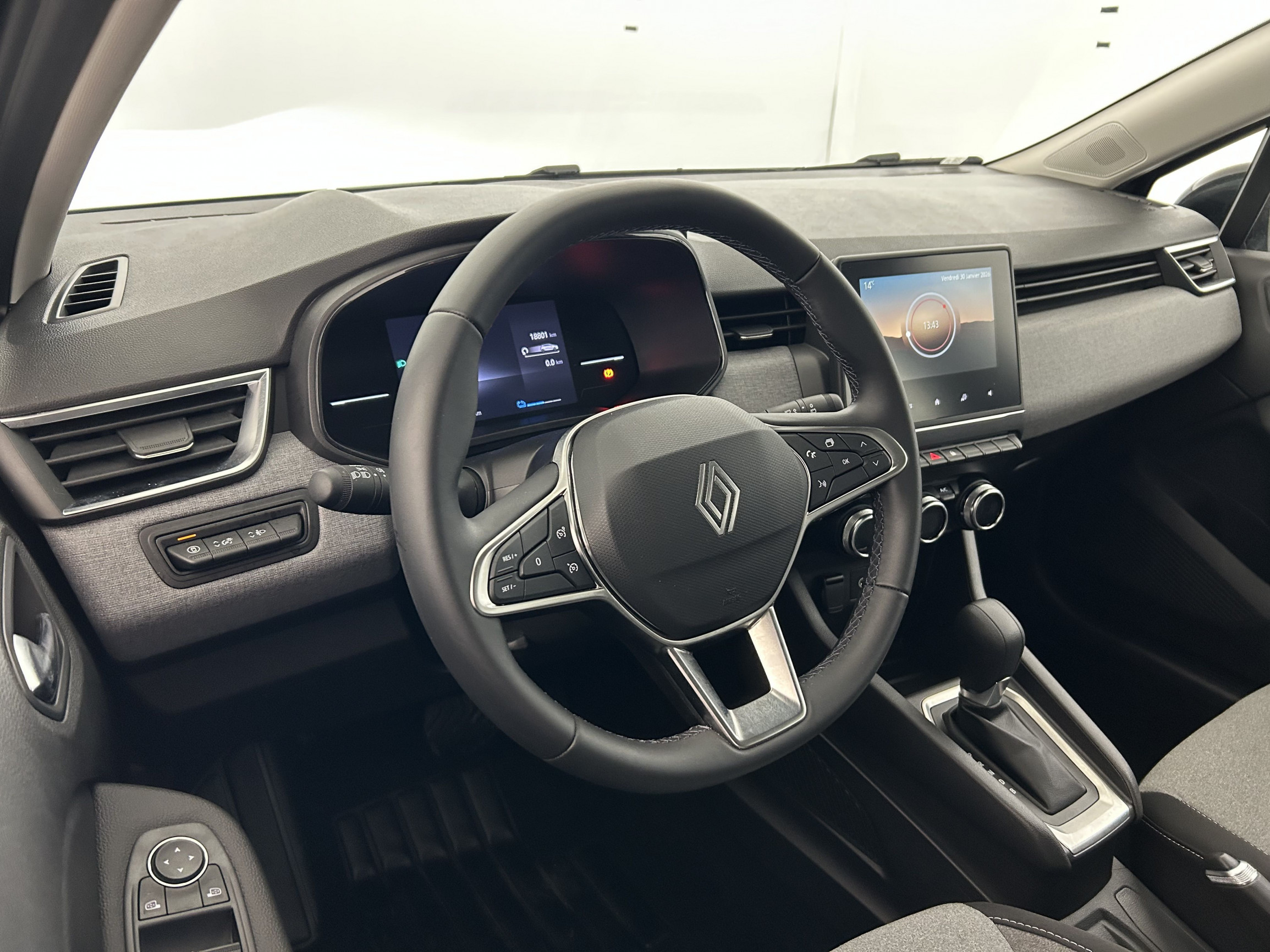 Vente en ligne Renault Clio 5 Clio E-Tech full hybrid 145 ch GSR2 au prix de 21 121 €