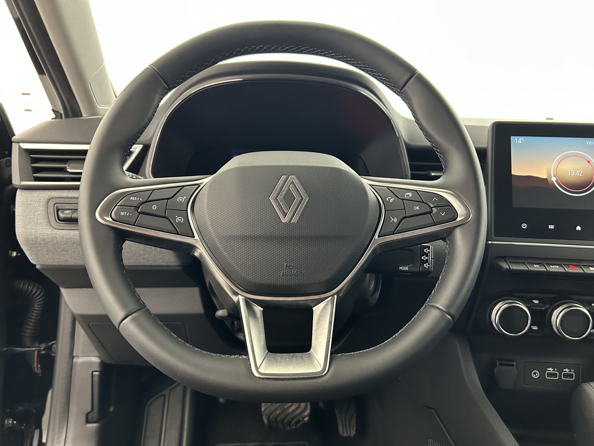 Vente en ligne Renault Clio 5 Clio E-Tech full hybrid 145 ch GSR2 au prix de 21 121 €