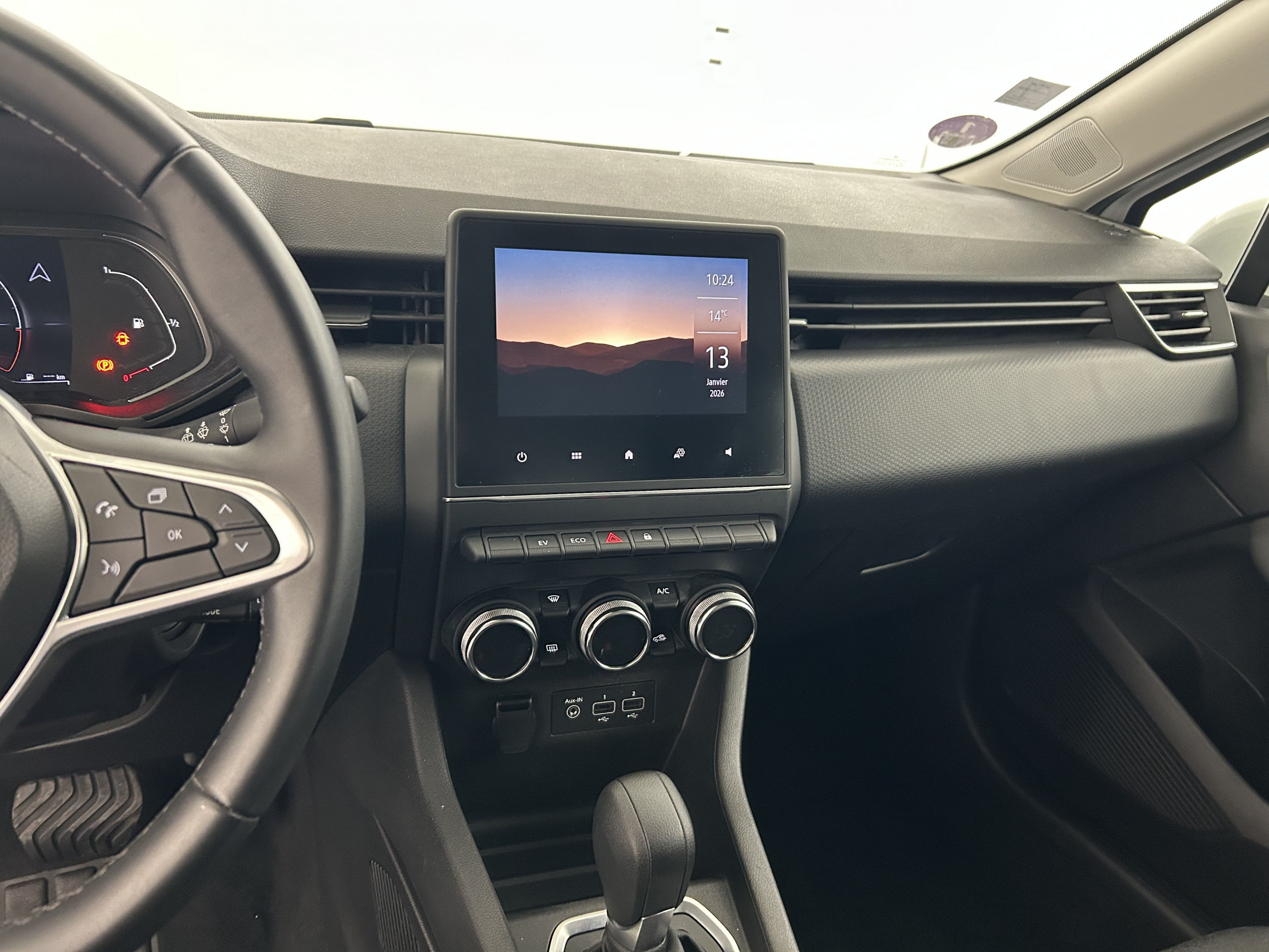 Vente en ligne Renault Clio 5 Clio E-Tech 140 - 21N au prix de 13 890 €