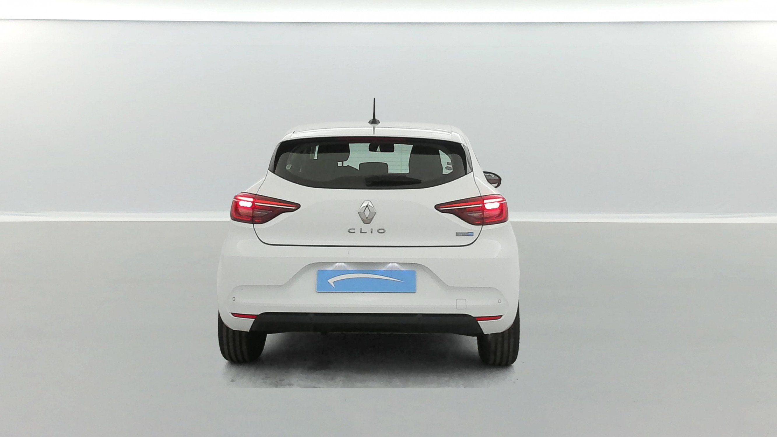 Vente en ligne Renault Clio 5 Clio E-Tech 140 - 21N au prix de 13 890 €