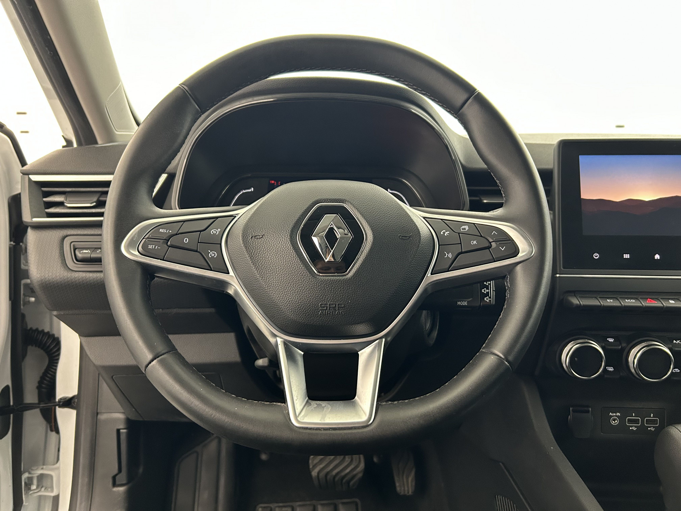 Vente en ligne Renault Clio 5 Clio E-Tech 140 - 21N au prix de 13 890 €