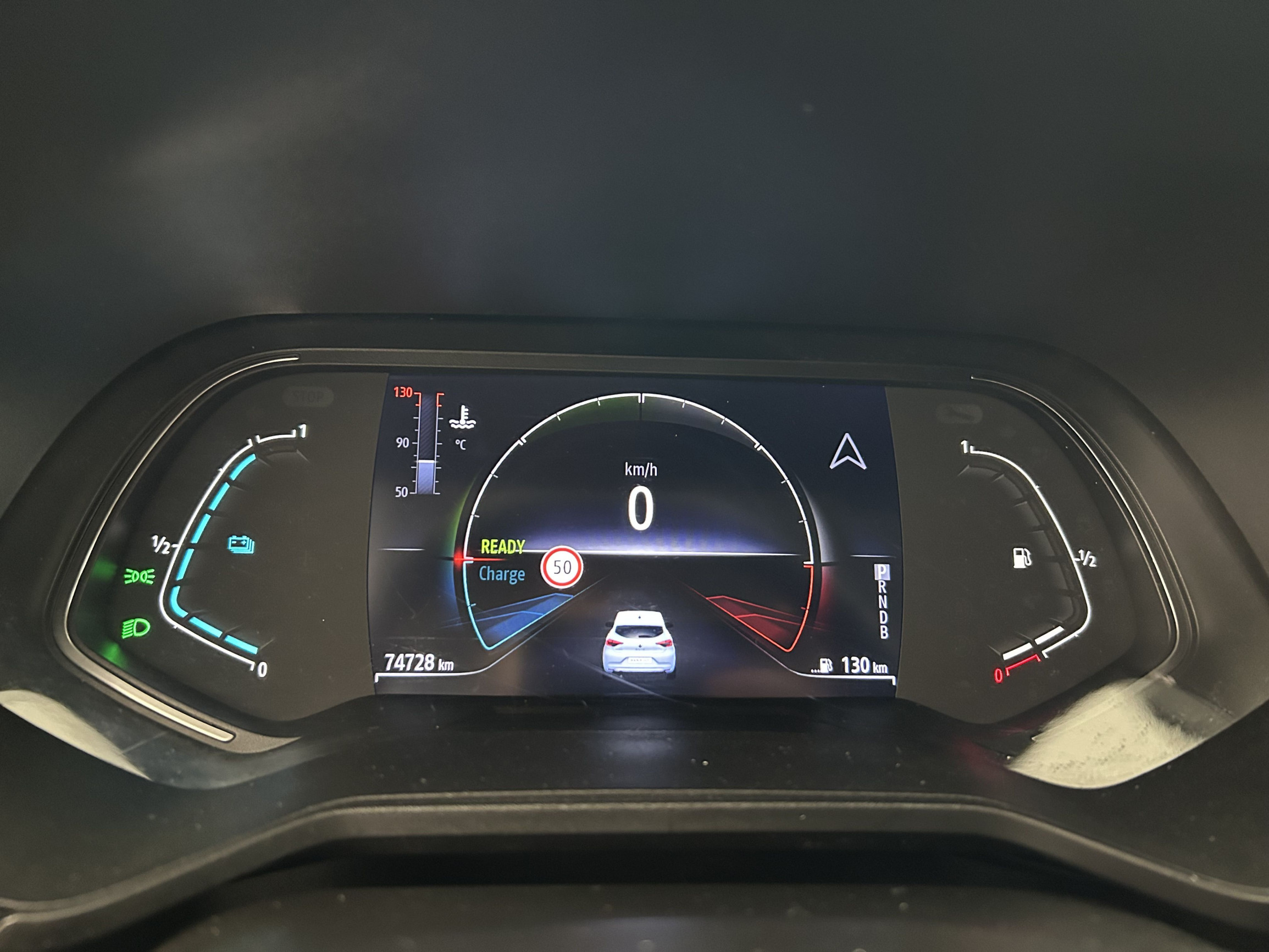 Vente en ligne Renault Clio 5 Clio E-Tech 140 - 21N au prix de 13 890 €