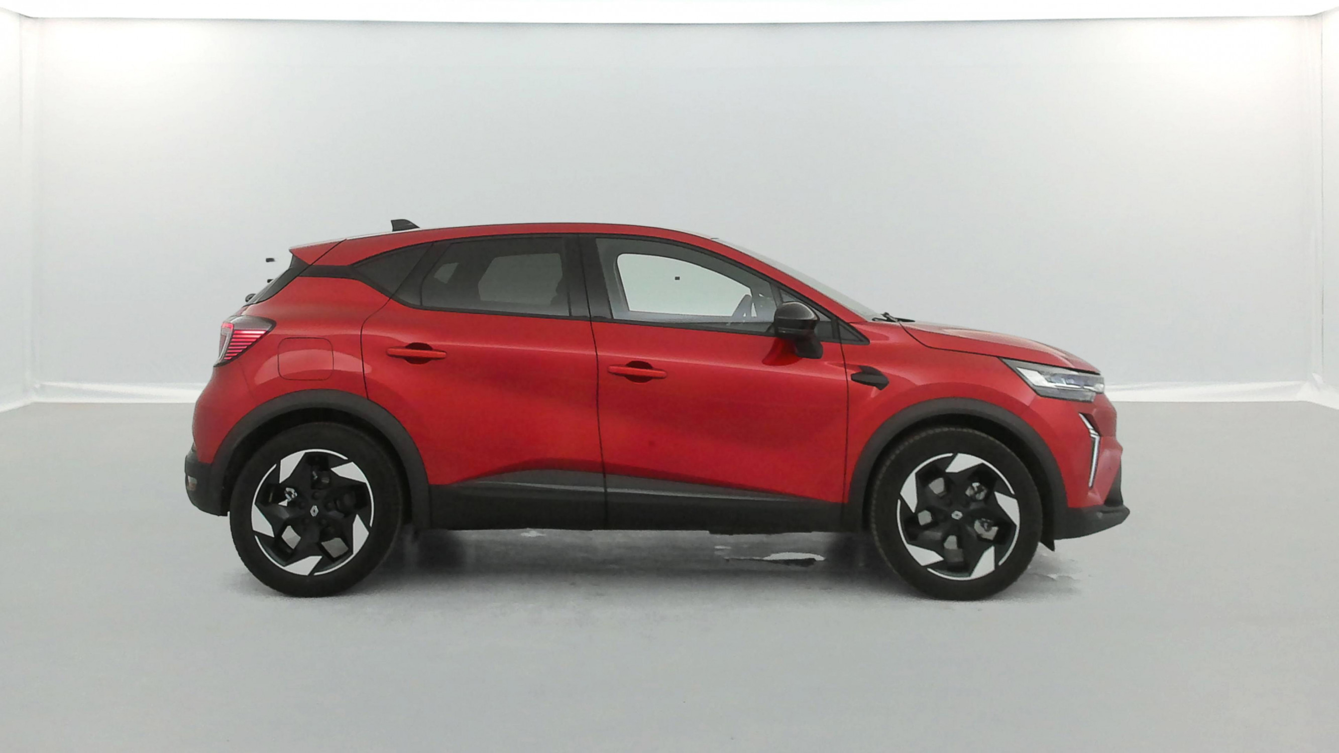 Vente en ligne Renault Captur  E-Tech full hybrid 145 ch au prix de 26 370 €