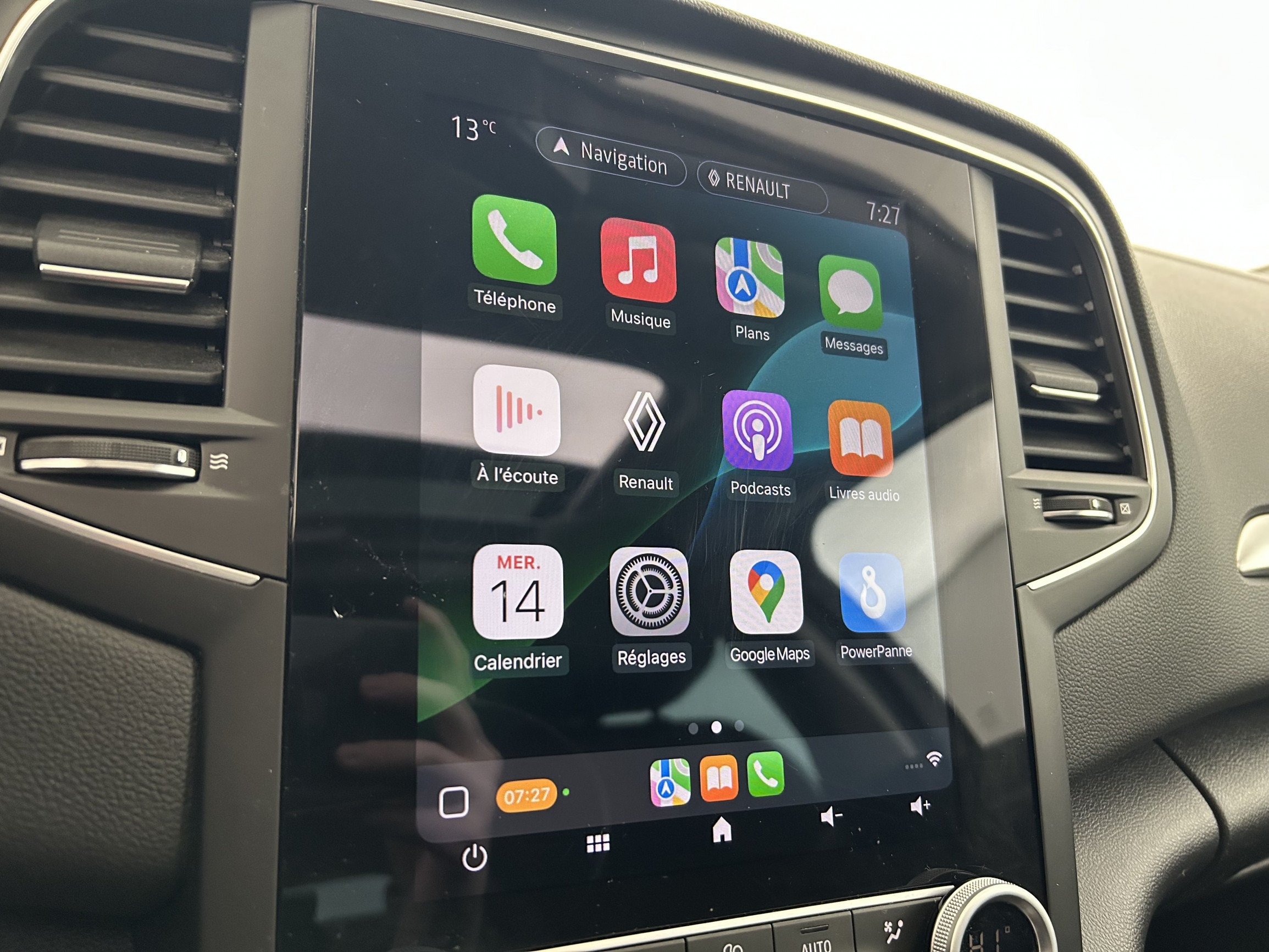 Vente en ligne Renault Megane 4 Estate  TCe 140 au prix de 16 990 €