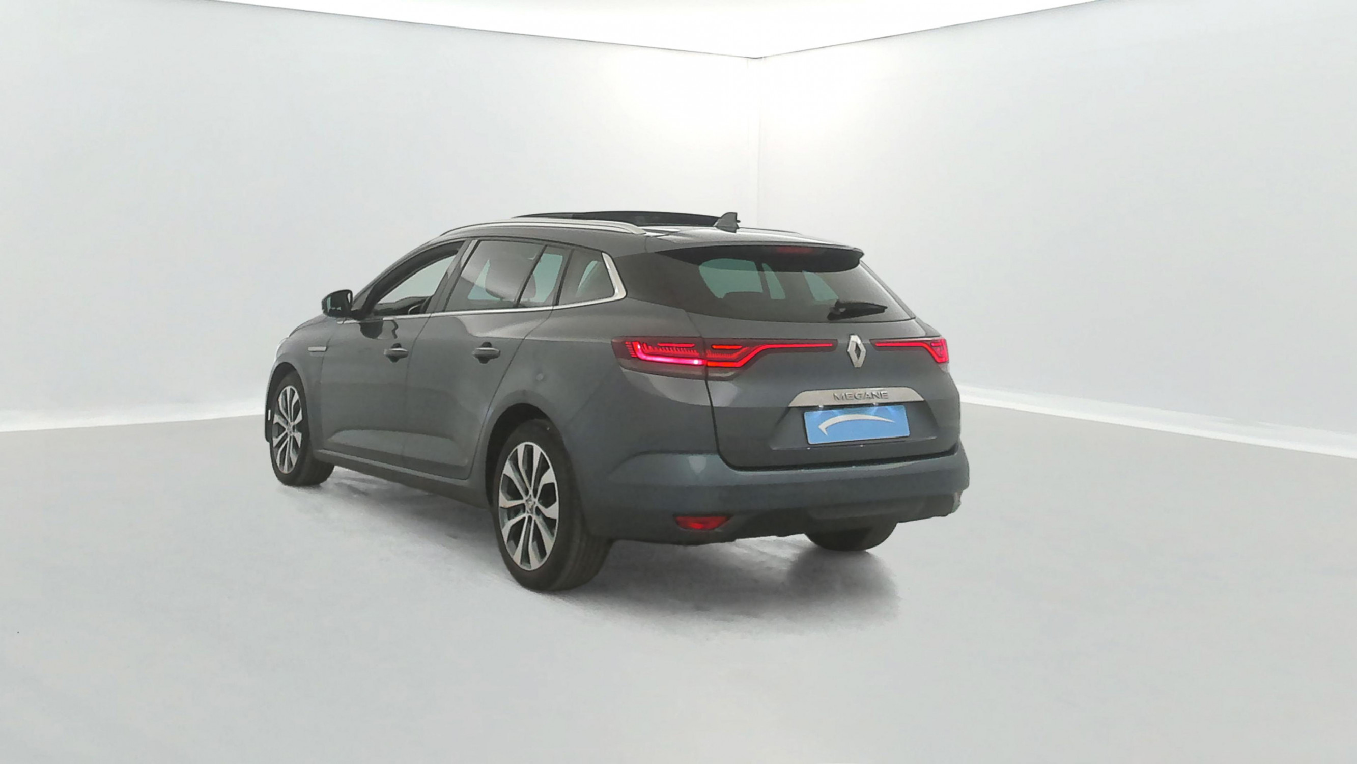Vente en ligne Renault Megane 4 Estate  TCe 140 au prix de 16 990 €