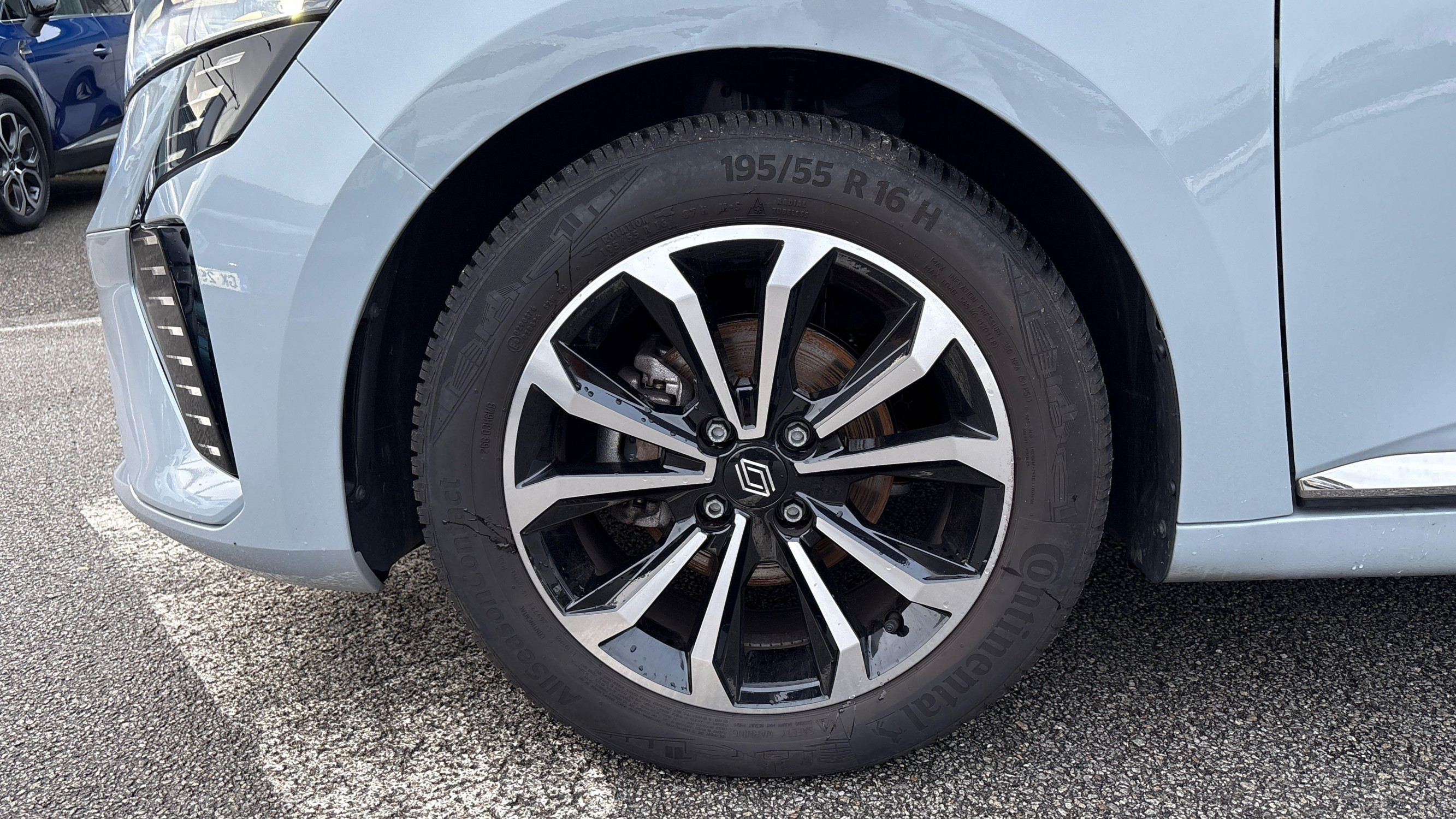 Vente en ligne Renault Clio 5 Clio TCe 90 au prix de 18 990 €