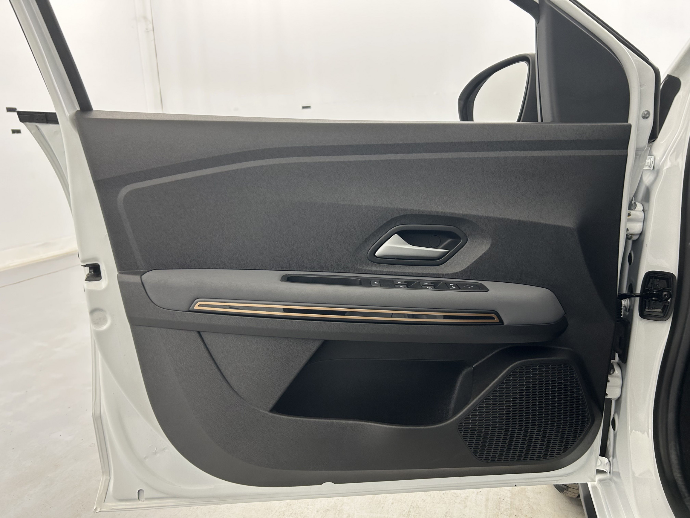 Vente en ligne Dacia Jogger  Hybrid 140 7 places au prix de 23 190 €