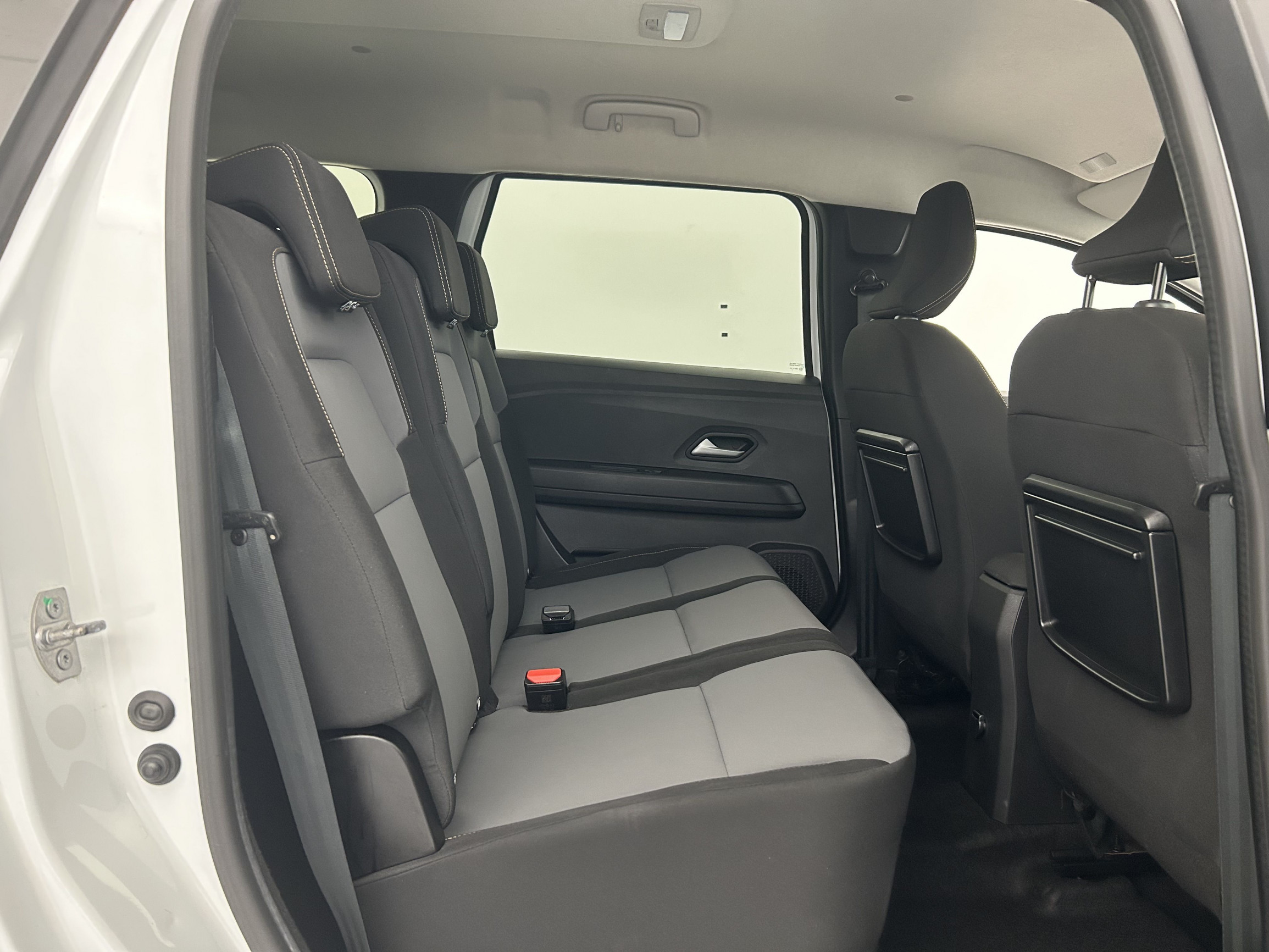 Vente en ligne Dacia Jogger  Hybrid 140 7 places au prix de 23 190 €