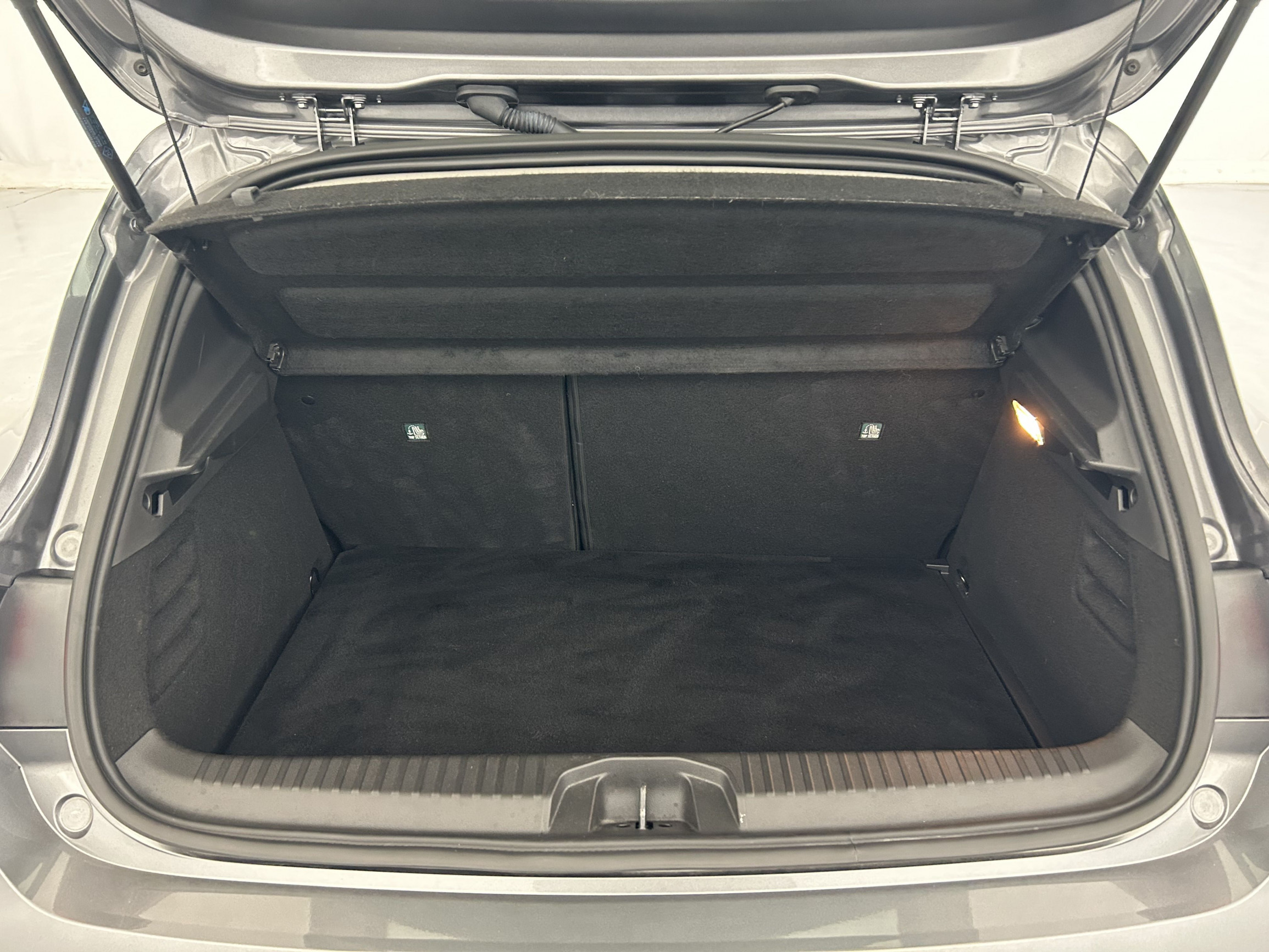 Vente en ligne Renault Clio 5 Clio TCe 90 au prix de 14 990 €