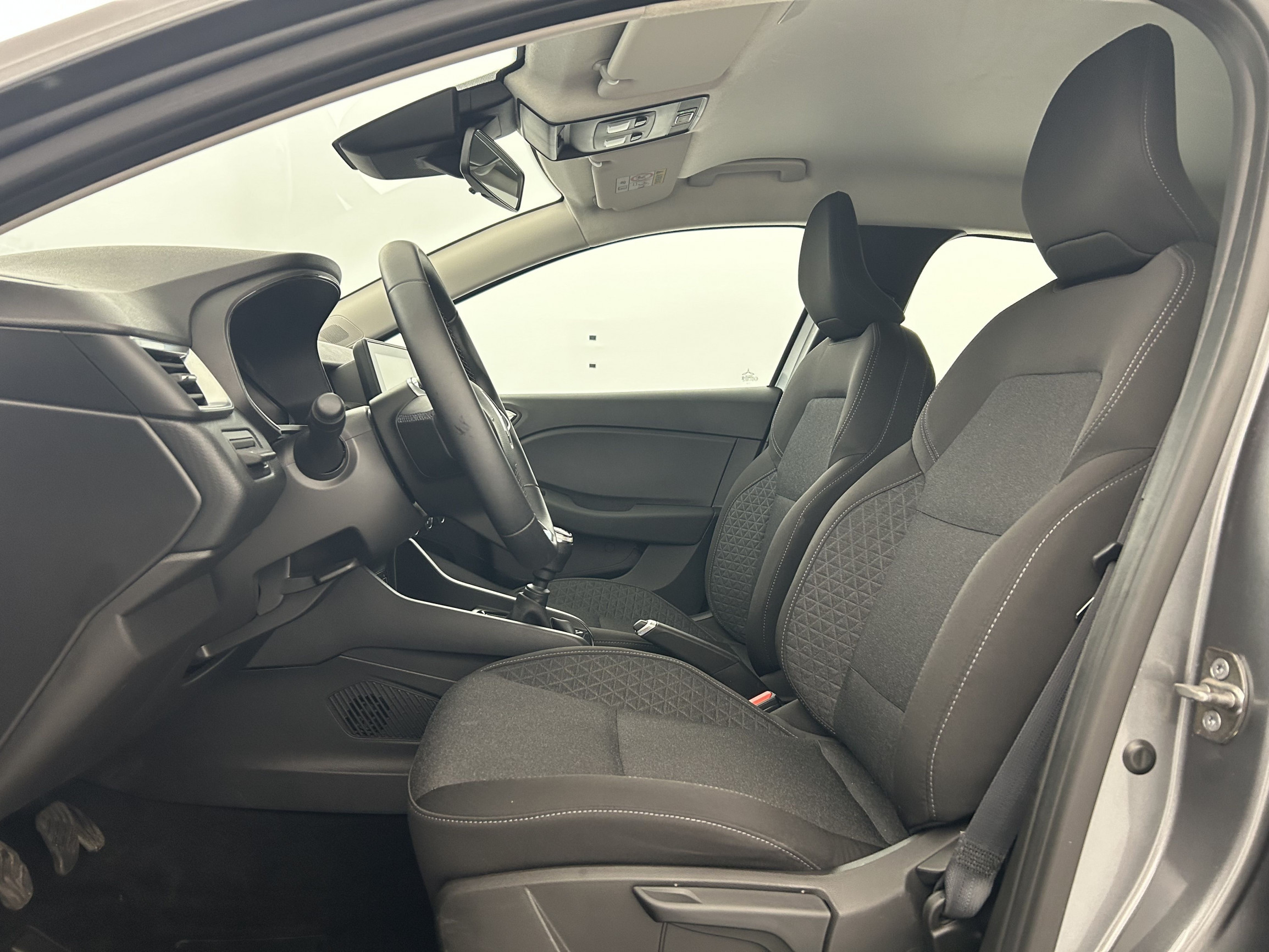 Vente en ligne Renault Clio 5 Clio TCe 90 au prix de 14 990 €