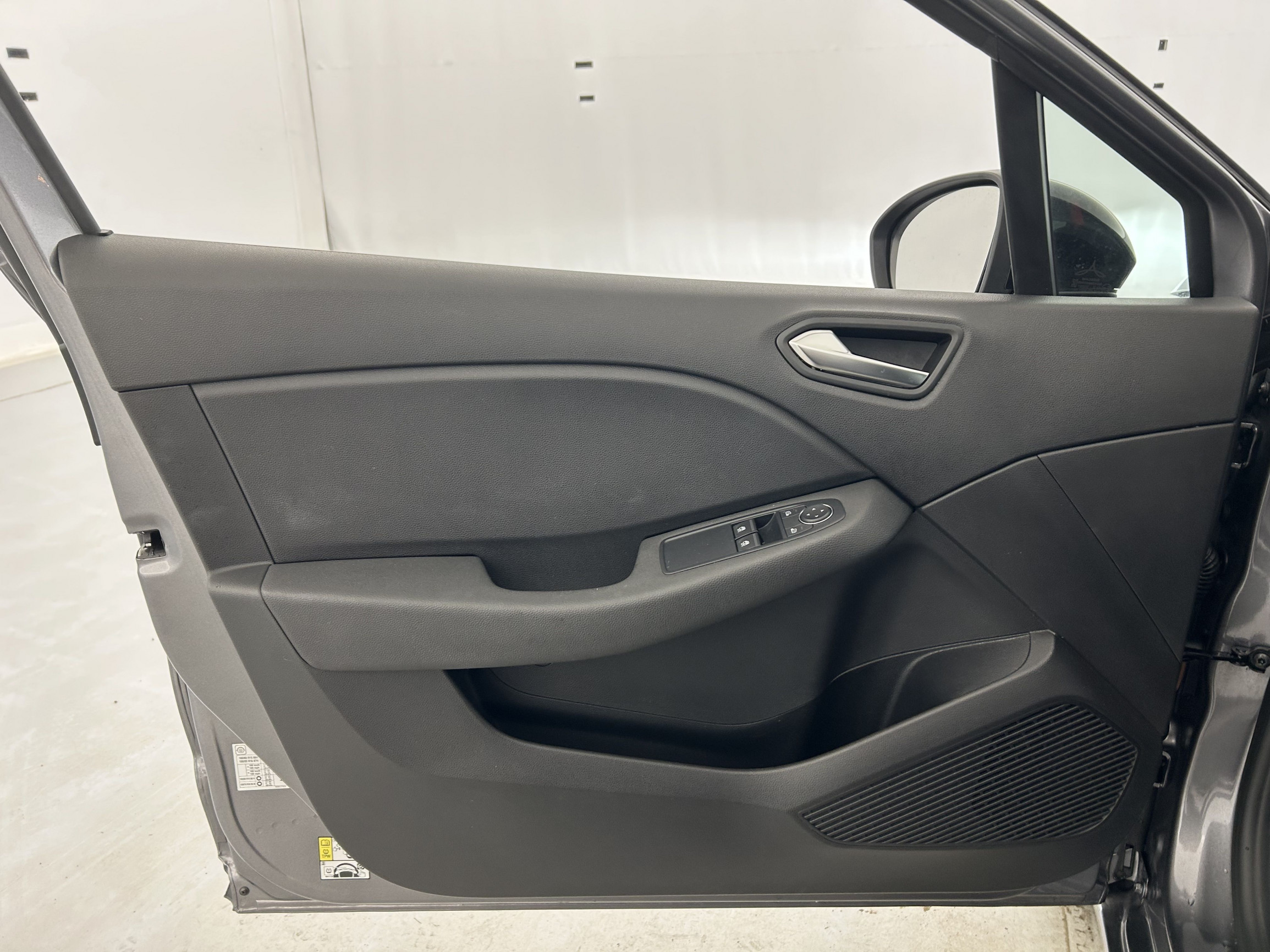 Vente en ligne Renault Clio 5 Clio TCe 90 au prix de 13 990 €