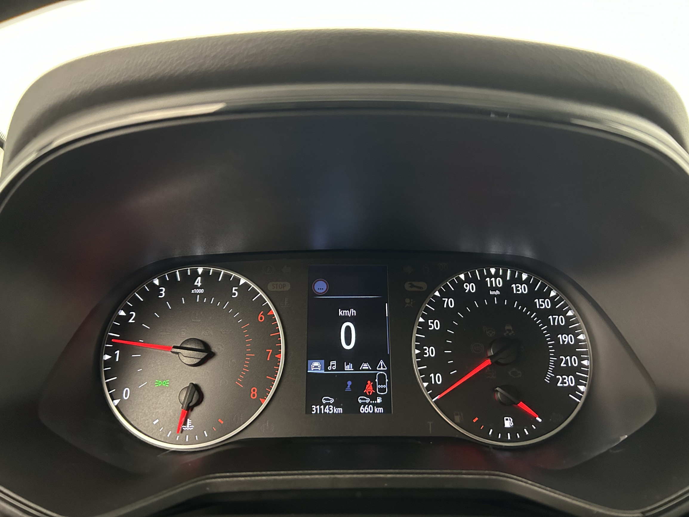 Vente en ligne Renault Clio 5 Clio TCe 90 au prix de 13 990 €