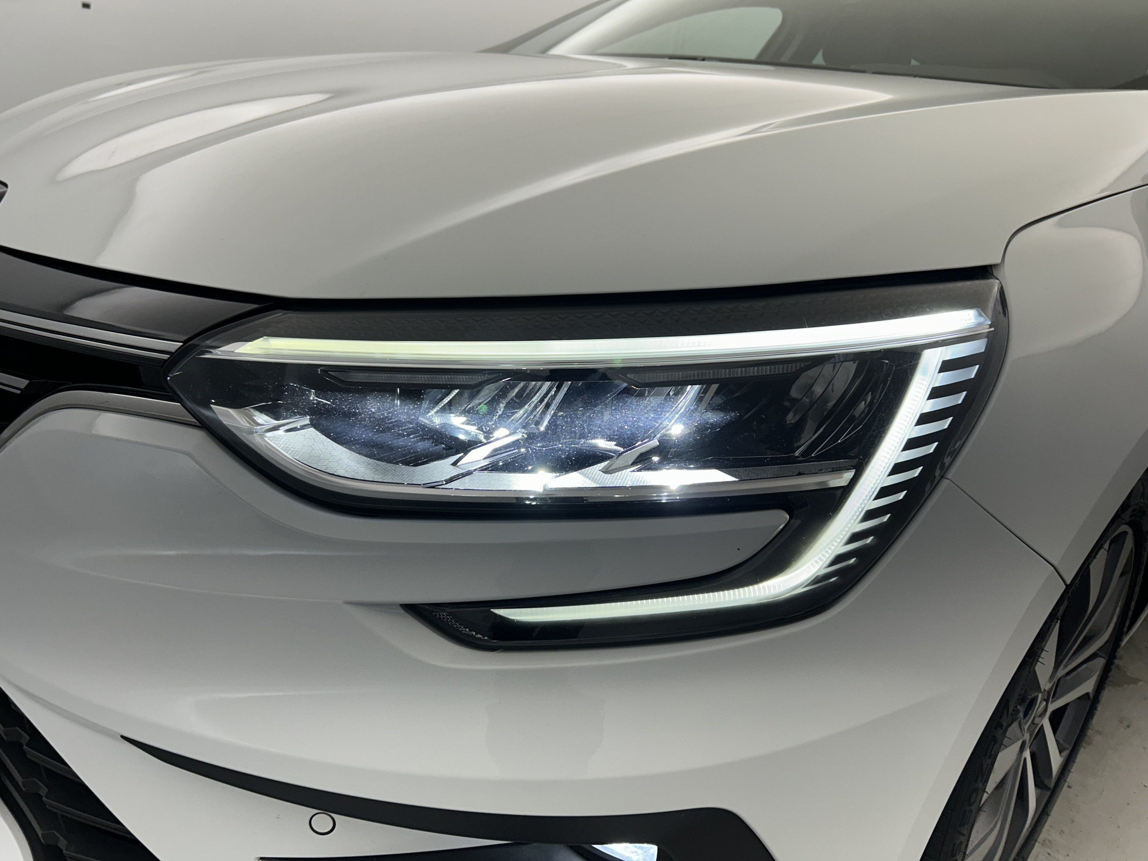 Vente en ligne Renault Megane 4 Estate  Blue dCi 115 EDC au prix de 22 290 €