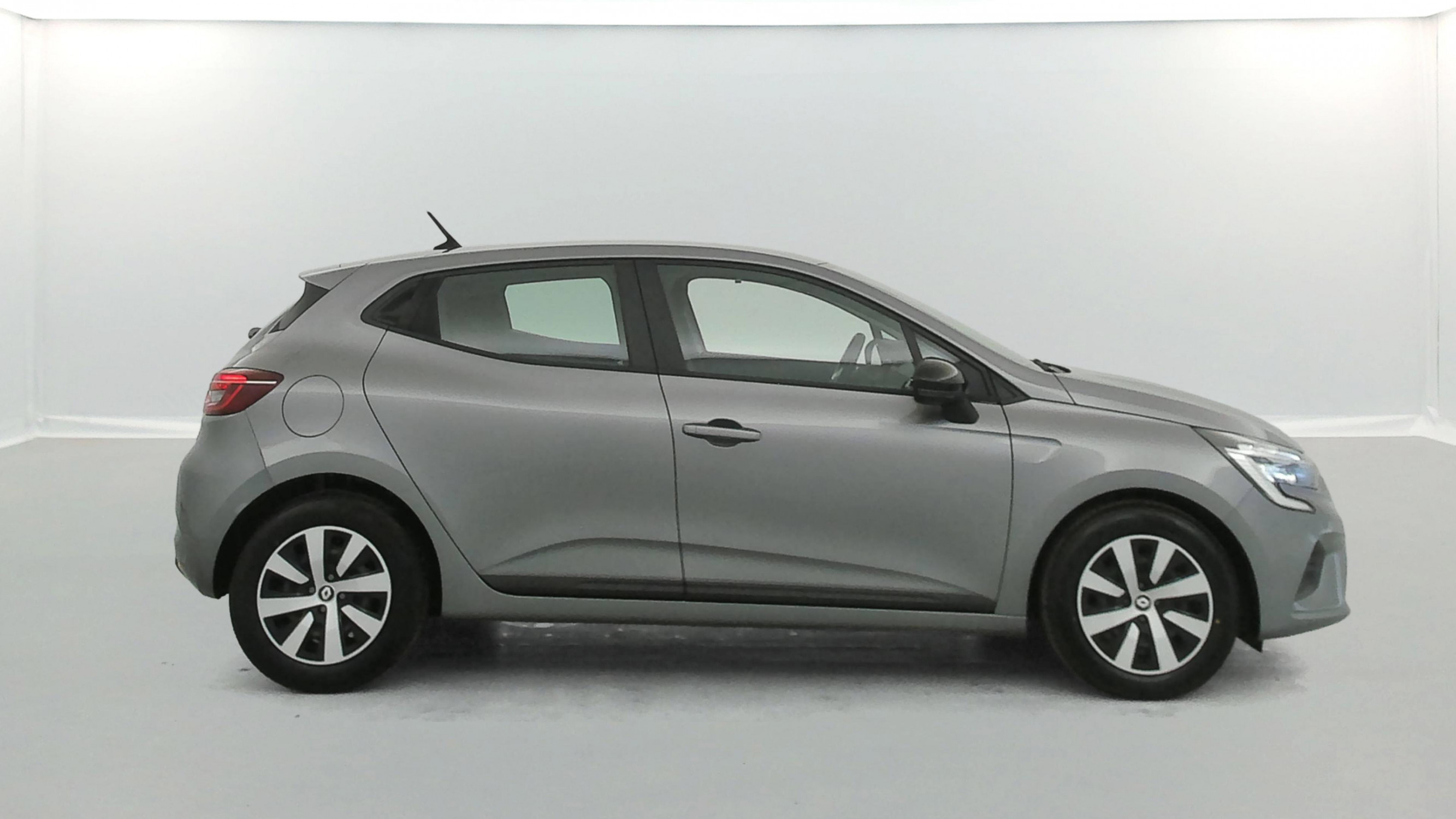 Vente en ligne Renault Clio 5 Clio TCe 90 au prix de 13 990 €