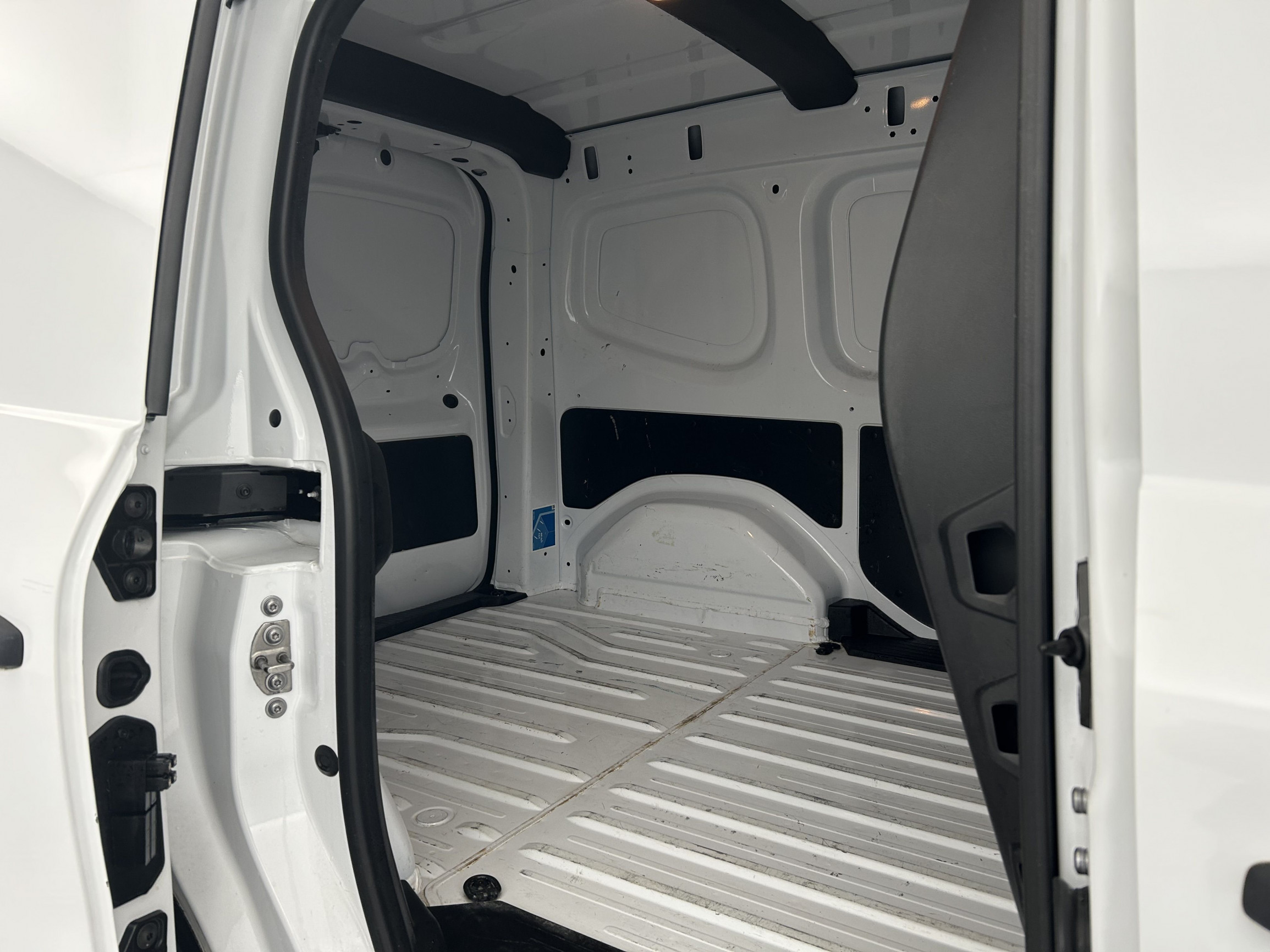 Vente en ligne Renault Kangoo Van  BLUE DCI 95 au prix de 16 790 €