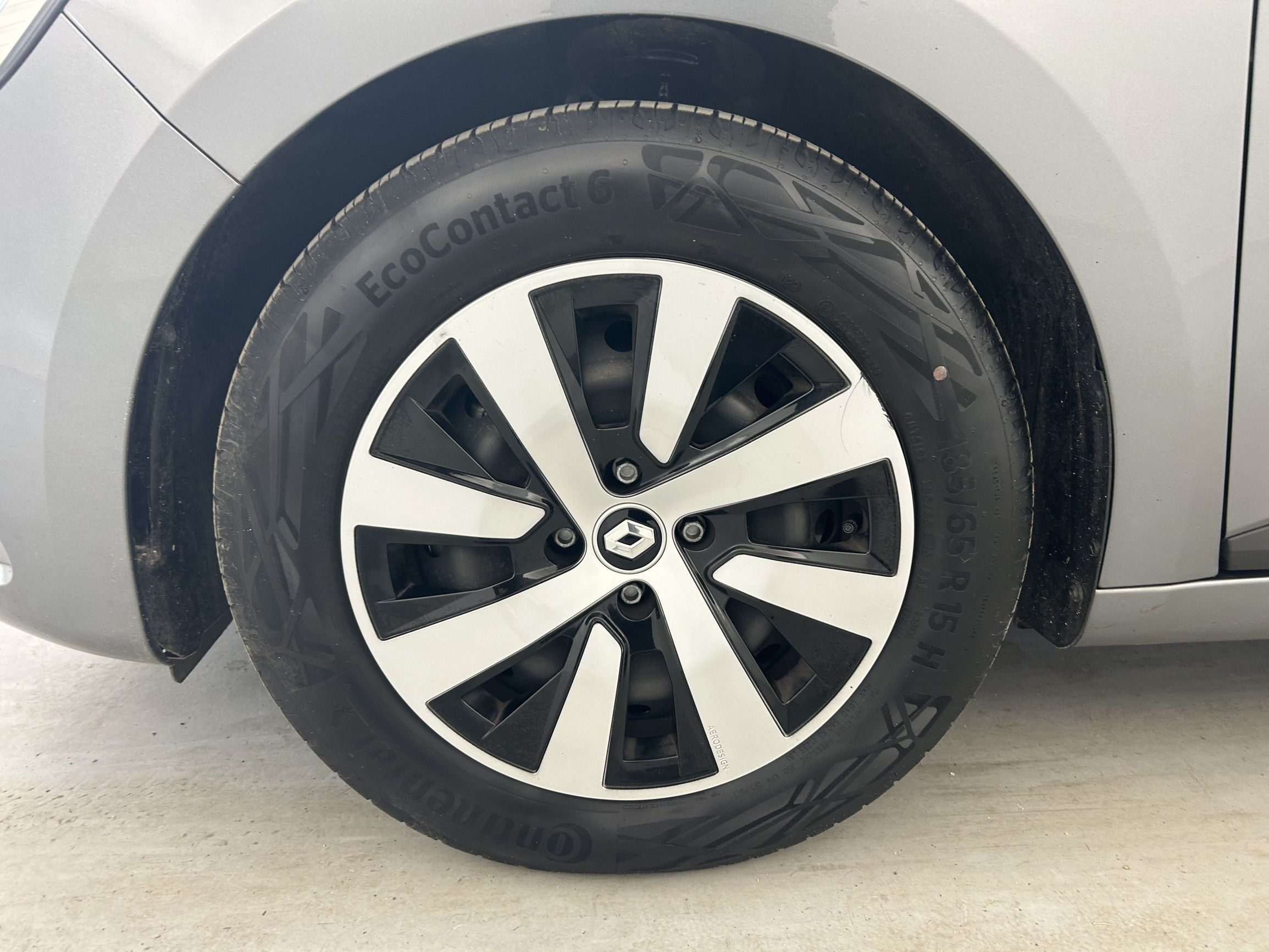 Vente en ligne Renault Clio 5 Clio TCe 90 au prix de 14 990 €