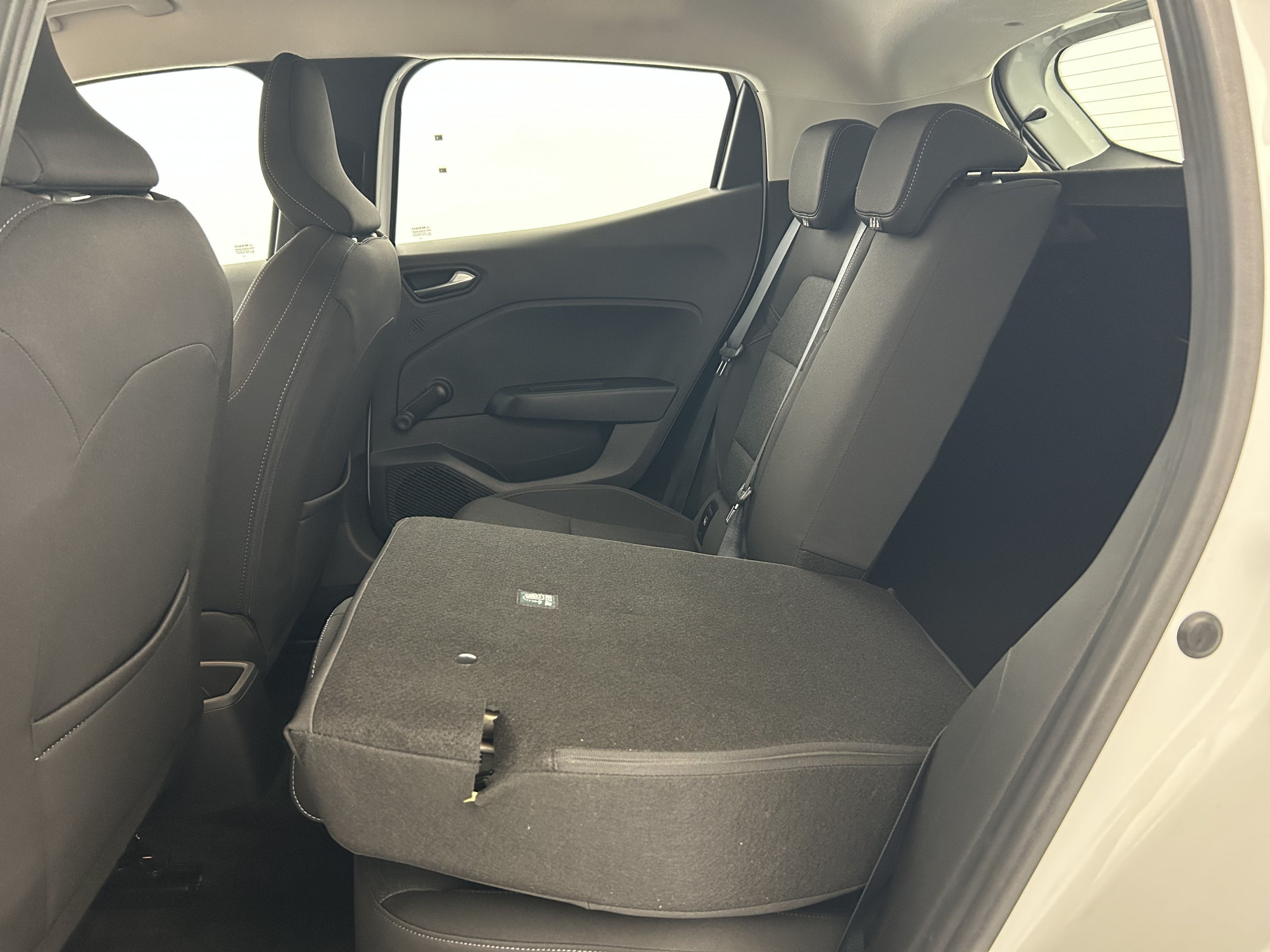 Vente en ligne Renault Clio 5 Clio SCe 65 - 21 au prix de 13 270 €