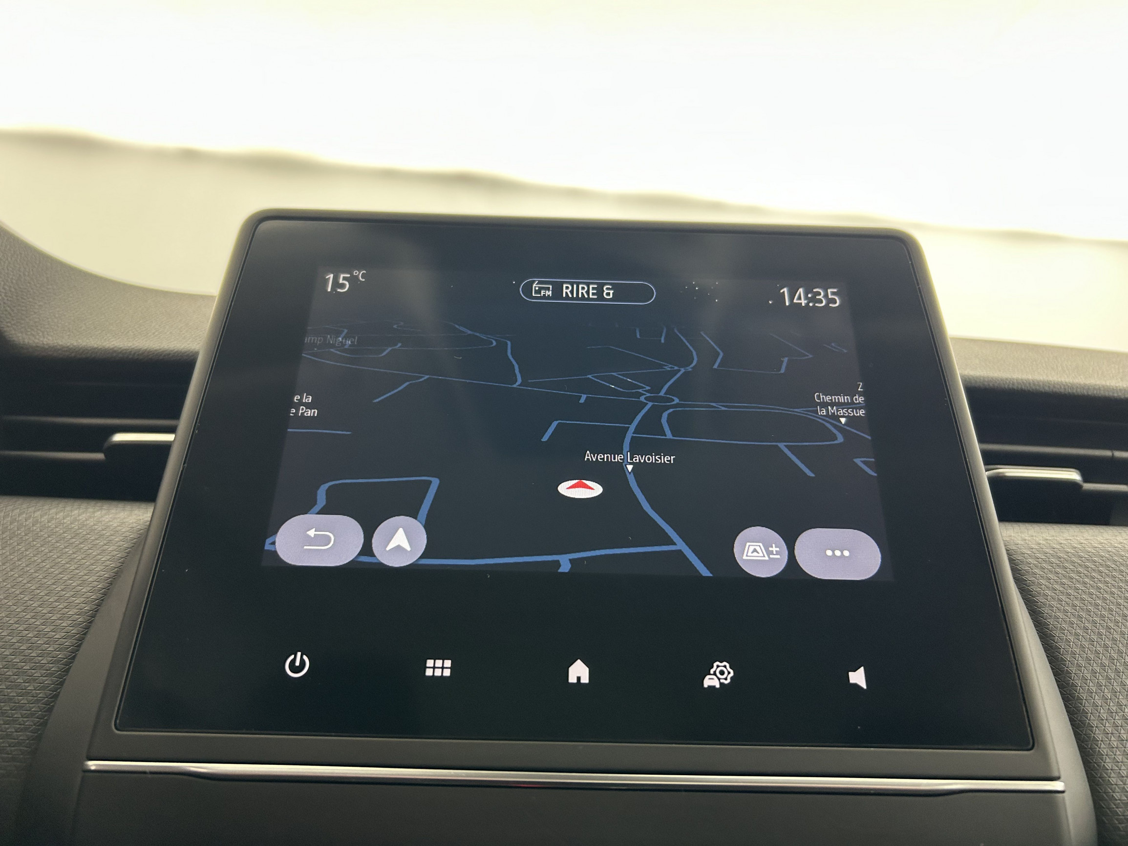 Vente en ligne Renault Clio 5 Clio E-Tech 140 - 21 au prix de 16 390 €