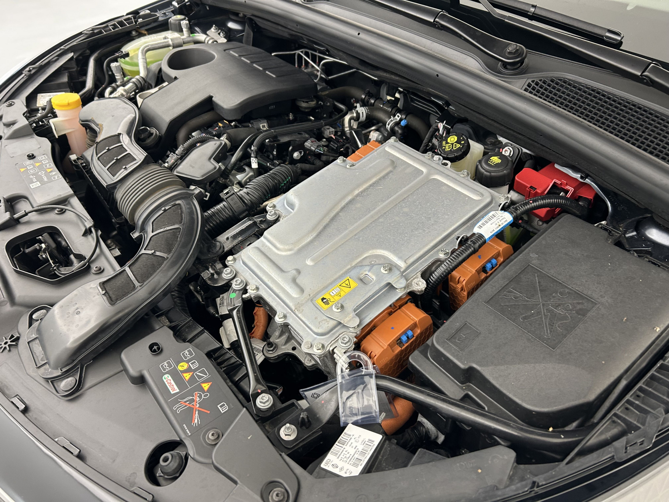 Vente en ligne Renault Clio 5 Clio E-Tech 140 - 21 au prix de 16 390 €