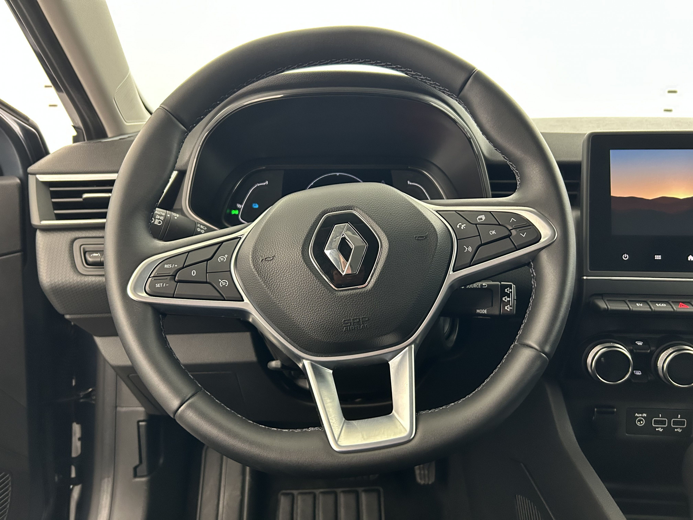 Vente en ligne Renault Clio 5 Clio E-Tech 140 - 21 au prix de 16 390 €