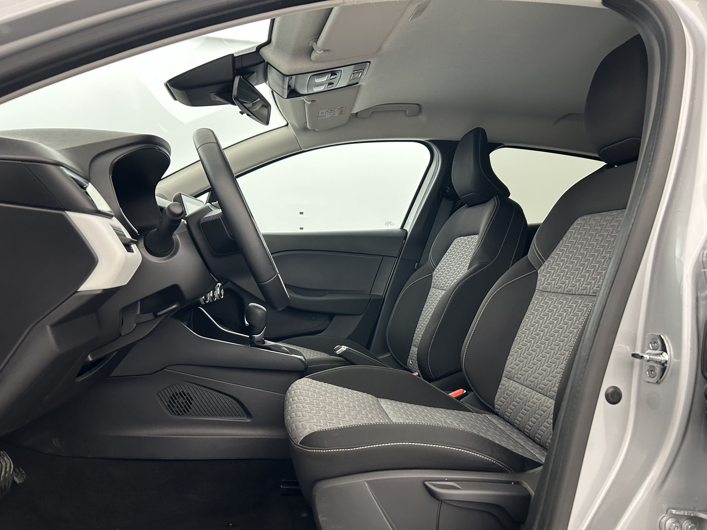 Vente en ligne Renault Clio 5 Clio E-Tech hybride 145 au prix de 14 890 €