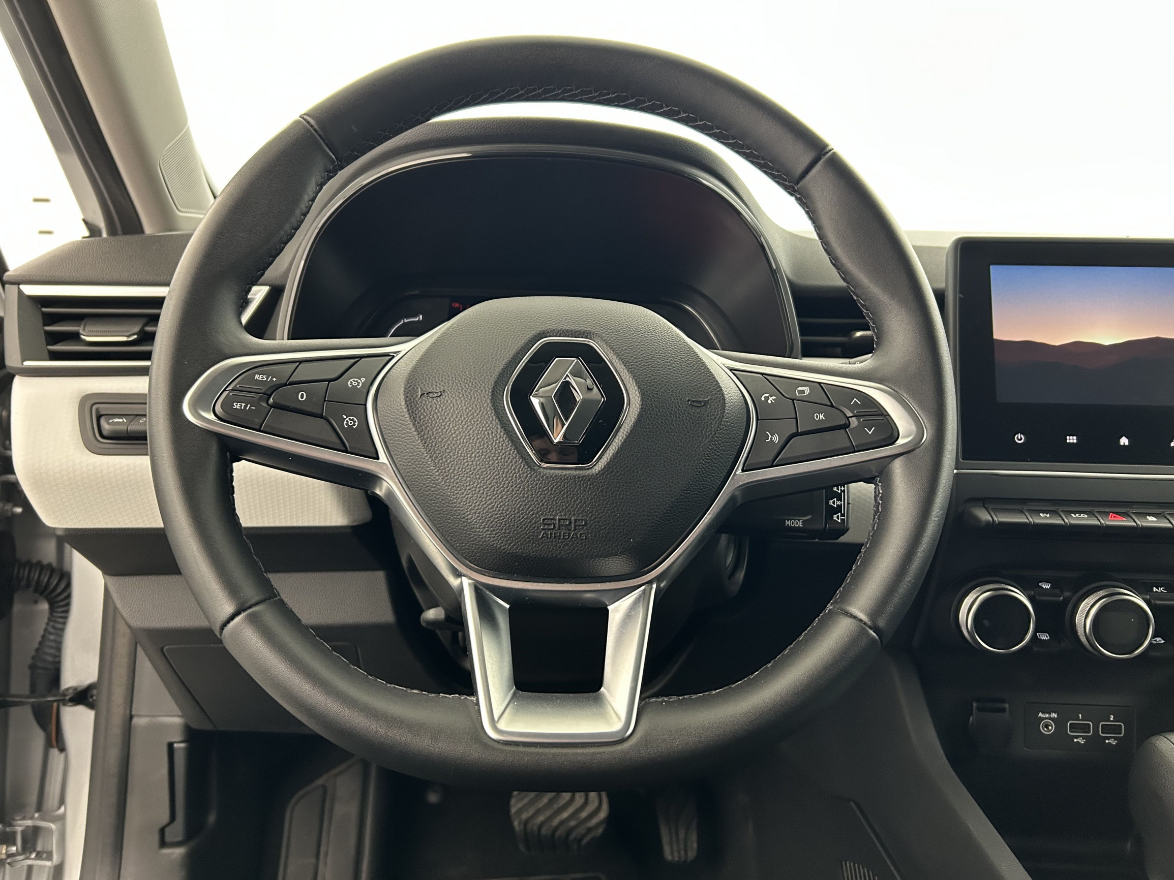 Vente en ligne Renault Clio 5 Clio E-Tech hybride 145 au prix de 14 890 €