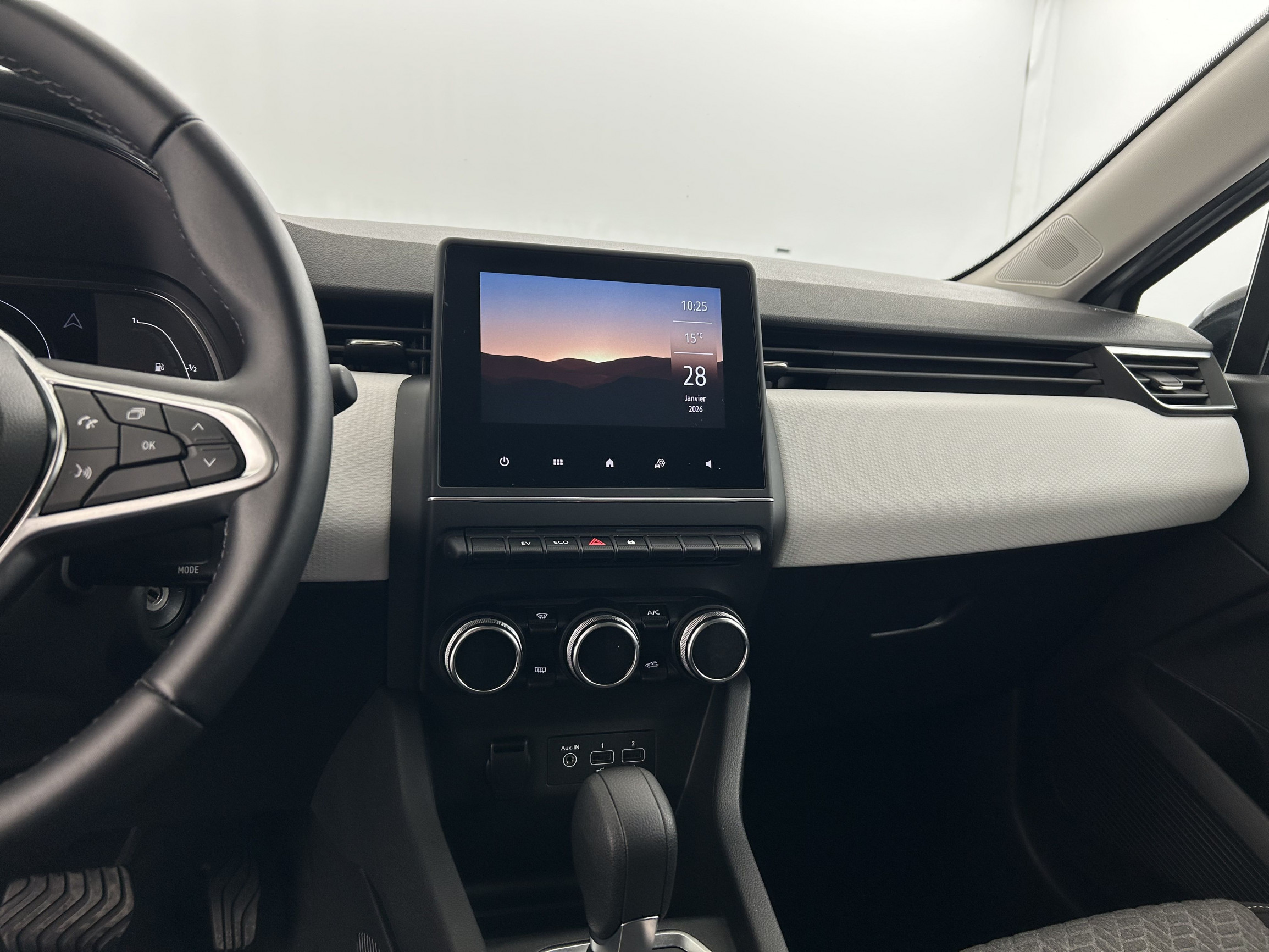 Vente en ligne Renault Clio 5 Clio E-Tech hybride 145 au prix de 14 890 €