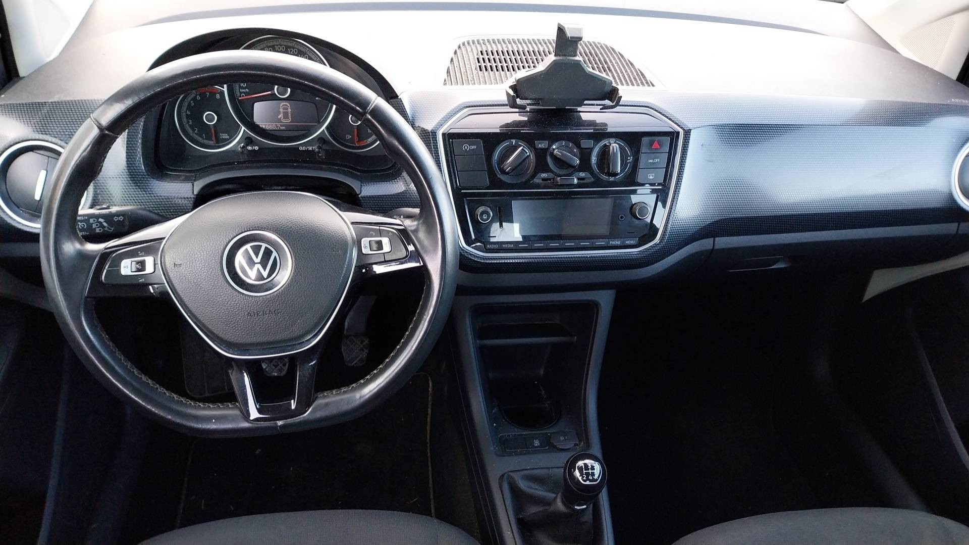 Vente en ligne Volkswagen UP! 2.0 Up 1.0 65 BlueMotion Technology BVM5 au prix de 9 990 €