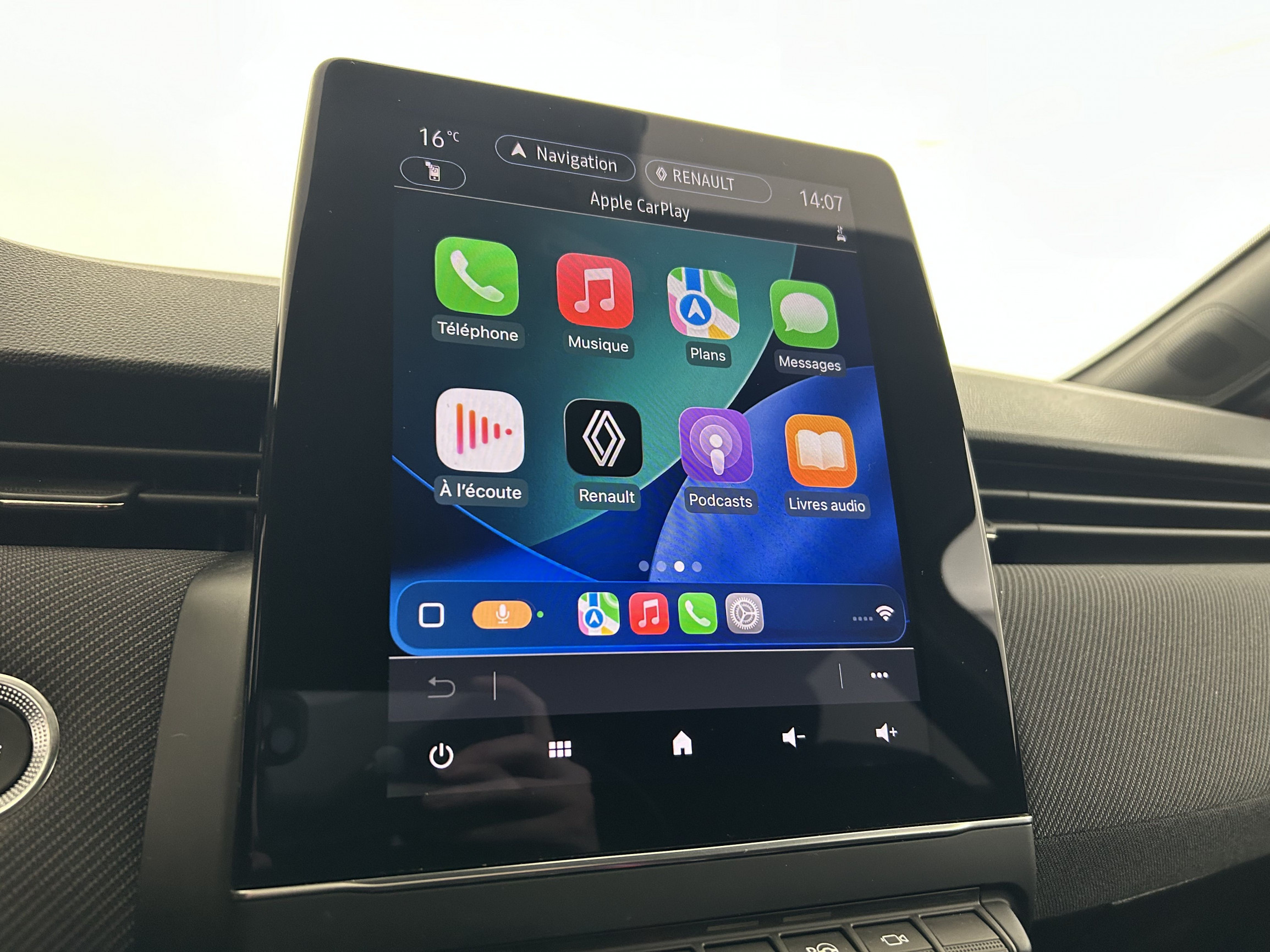 Vente en ligne Renault Clio 5 Clio E-Tech full hybrid 145 ch GSR2 au prix de 21 270 €