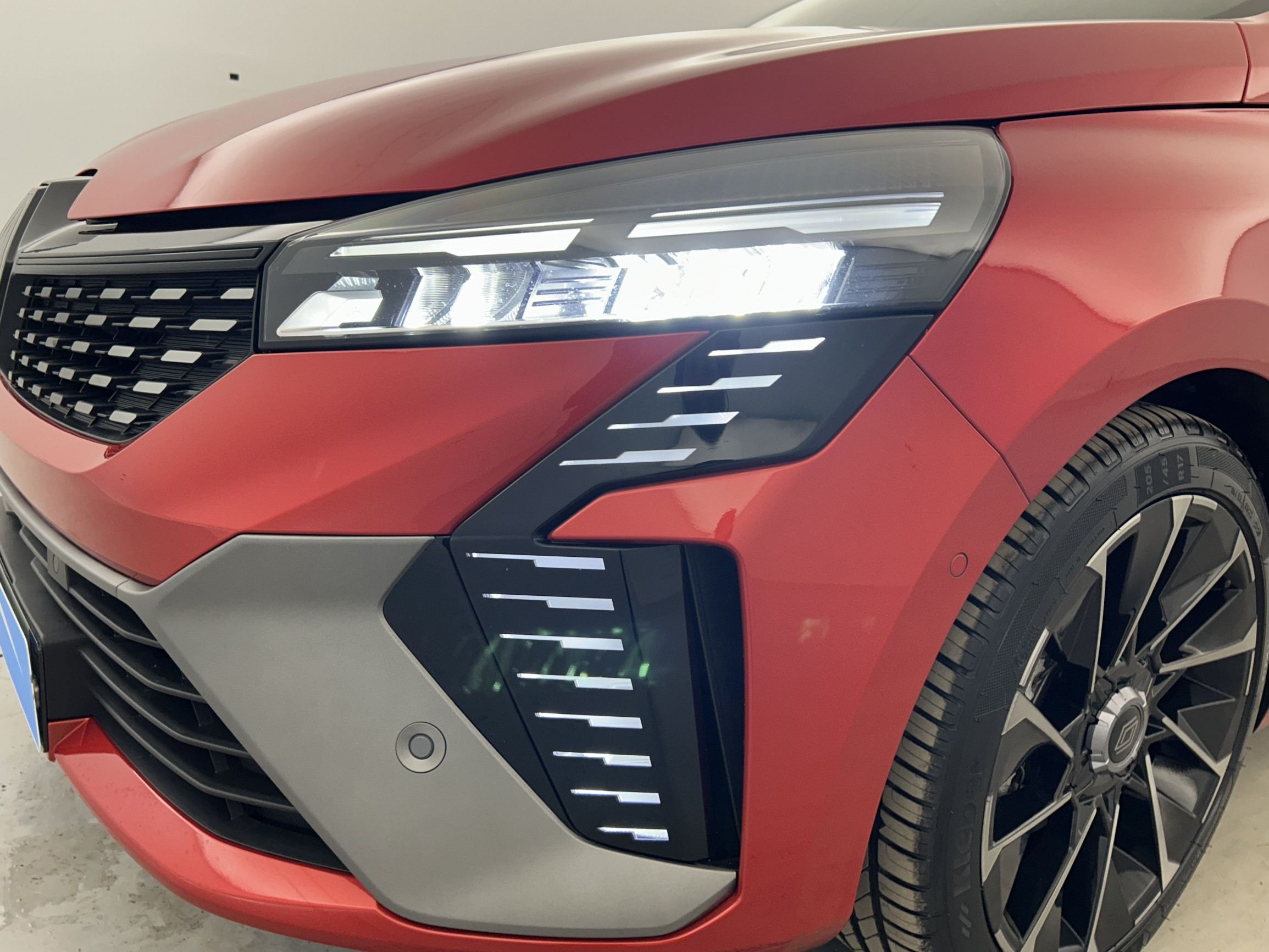 Vente en ligne Renault Clio 5 Clio E-Tech full hybrid 145 ch GSR2 au prix de 21 270 €