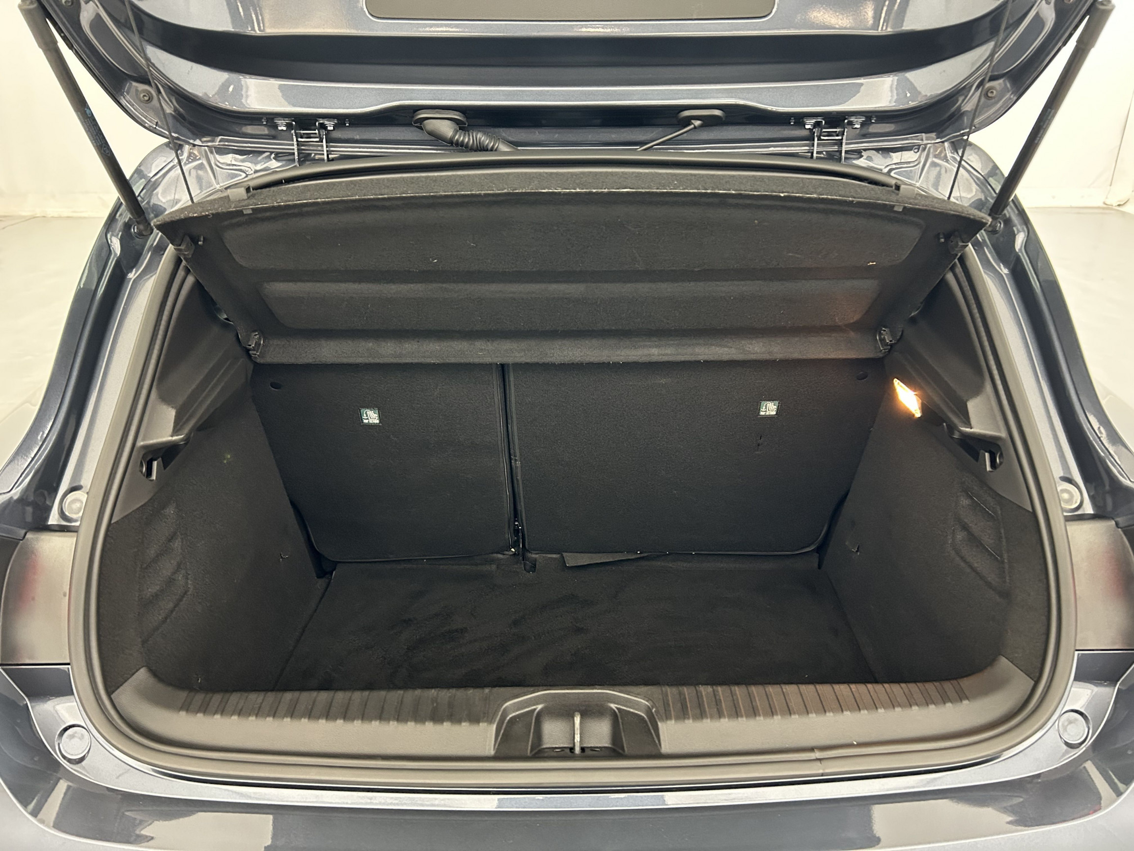 Vente en ligne Renault Clio 5 Clio TCe 90 - 21N au prix de 14 170 €