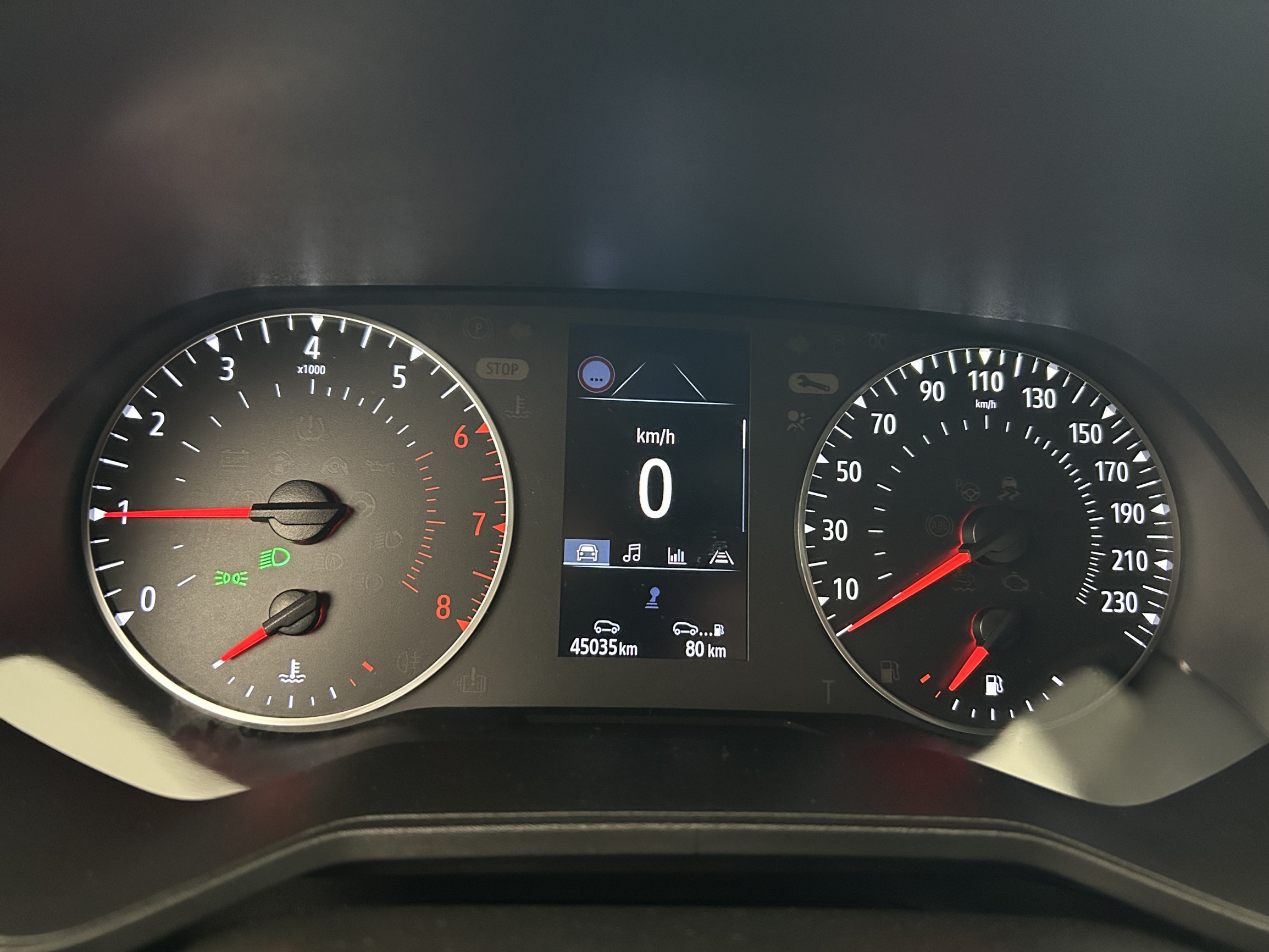 Vente en ligne Renault Clio 5 Clio TCe 90 - 21N au prix de 14 170 €