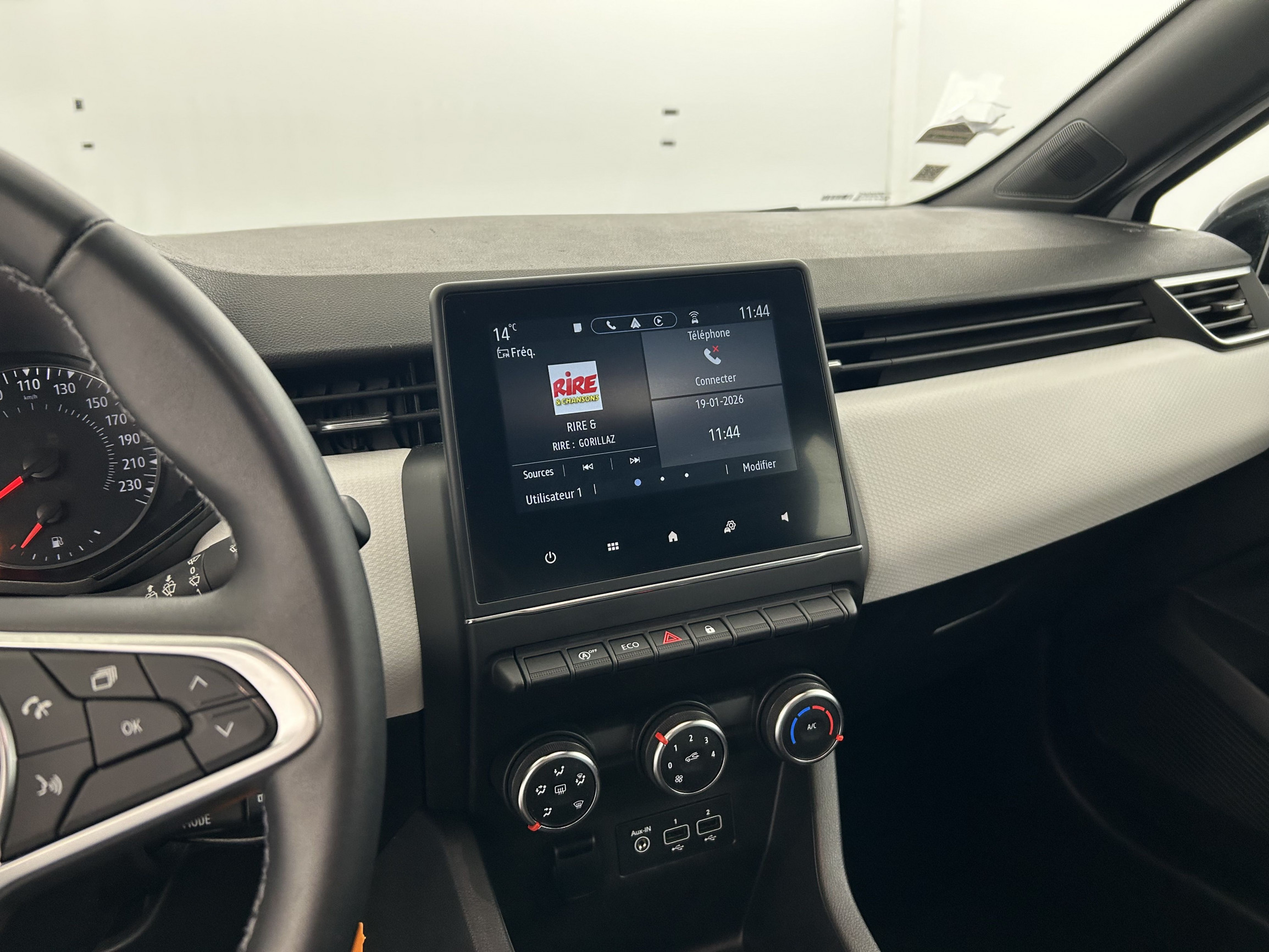 Vente en ligne Renault Clio 5 Clio TCe 90 - 21 au prix de 14 790 €