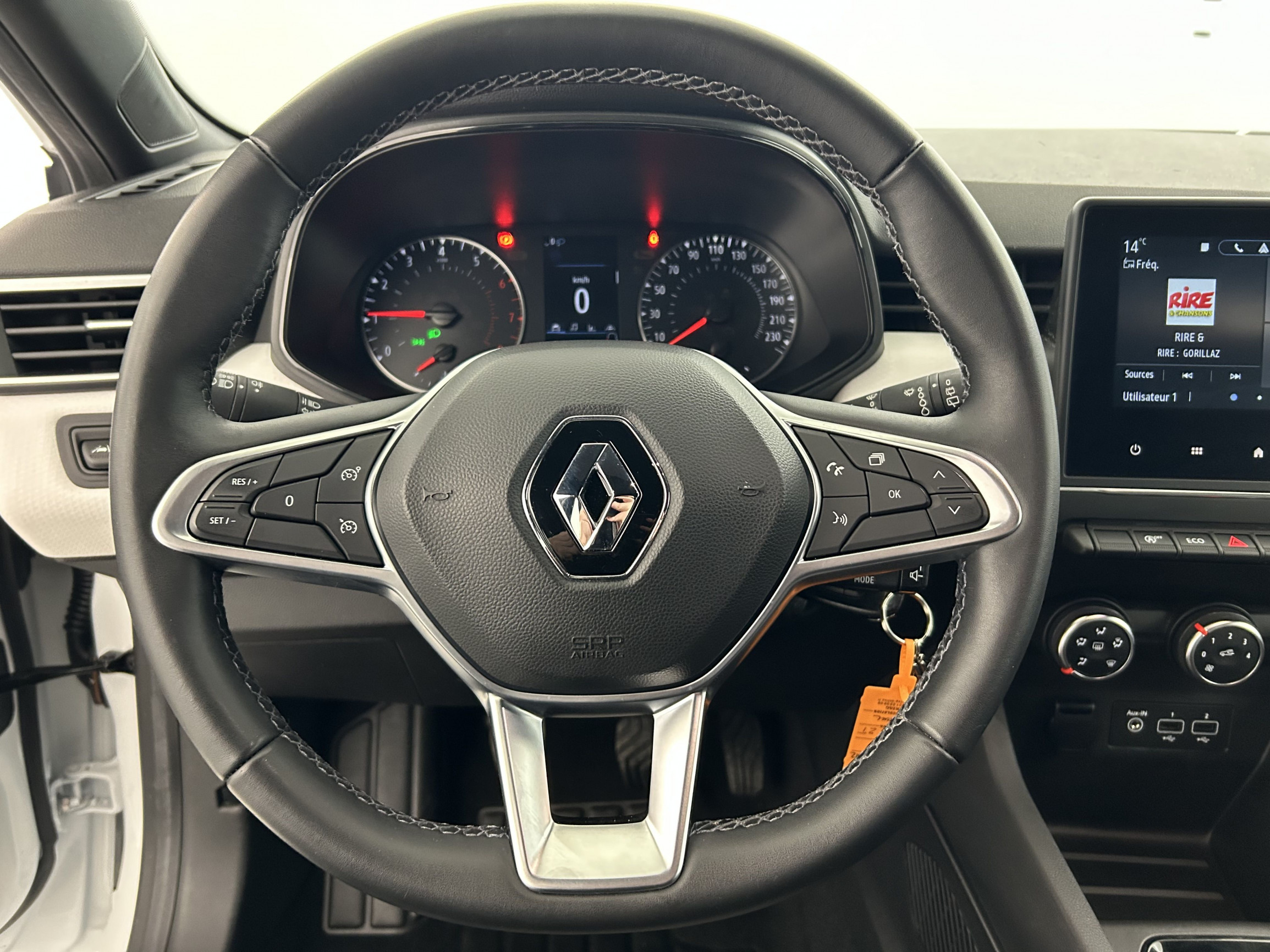 Vente en ligne Renault Clio 5 Clio TCe 90 - 21 au prix de 14 790 €