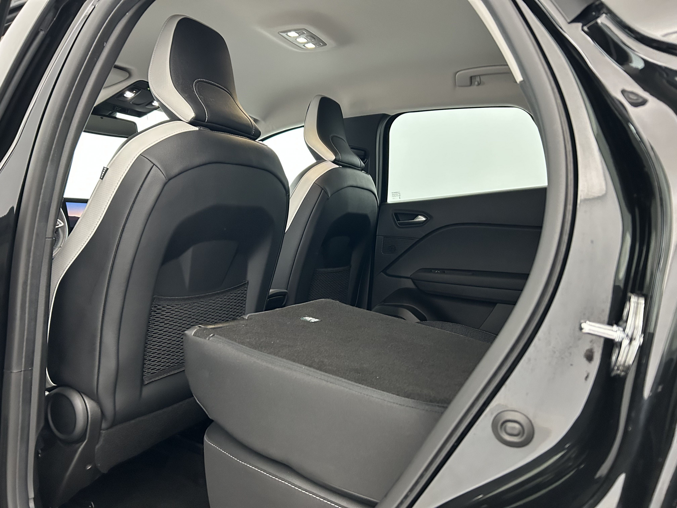 Vente en ligne Renault Captur  TCe 140 EDC - 21 au prix de 18 390 €