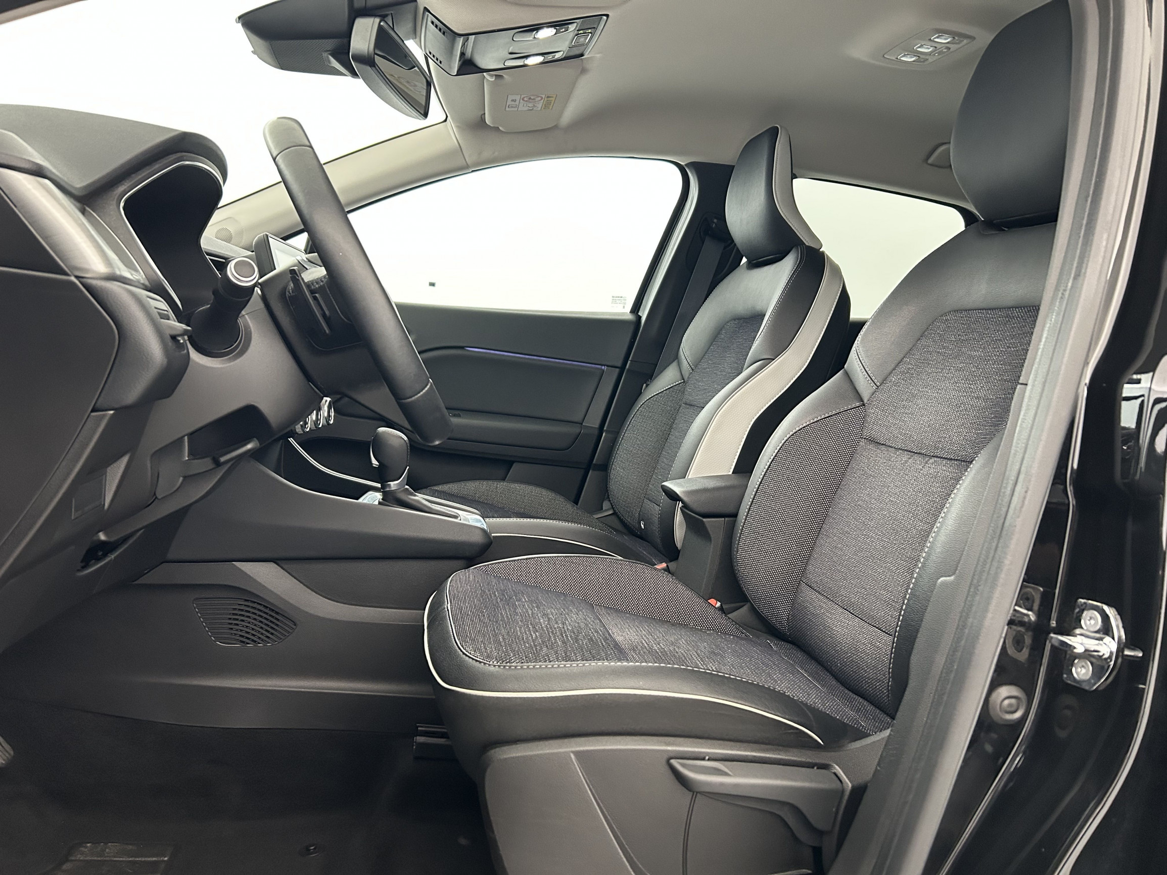 Vente en ligne Renault Captur  TCe 140 EDC - 21 au prix de 18 390 €