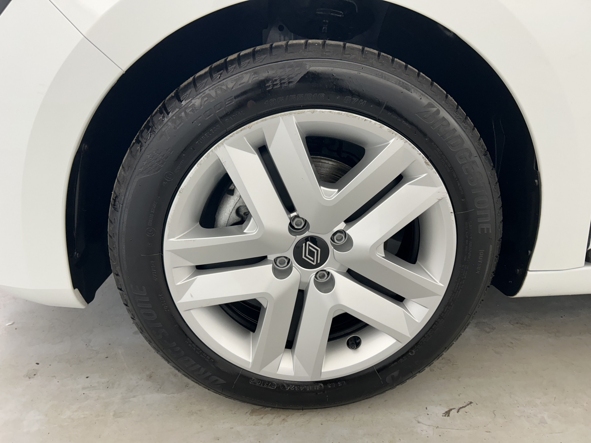 Vente en ligne Renault Clio 5 Clio Blue dCi 100 ch GSR2 au prix de 18 790 €