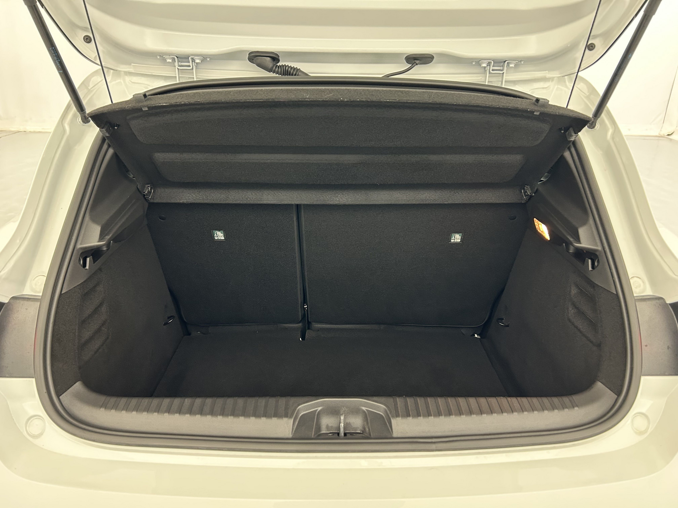 Vente en ligne Renault Clio 5 Clio Blue dCi 100 ch GSR2 au prix de 18 790 €