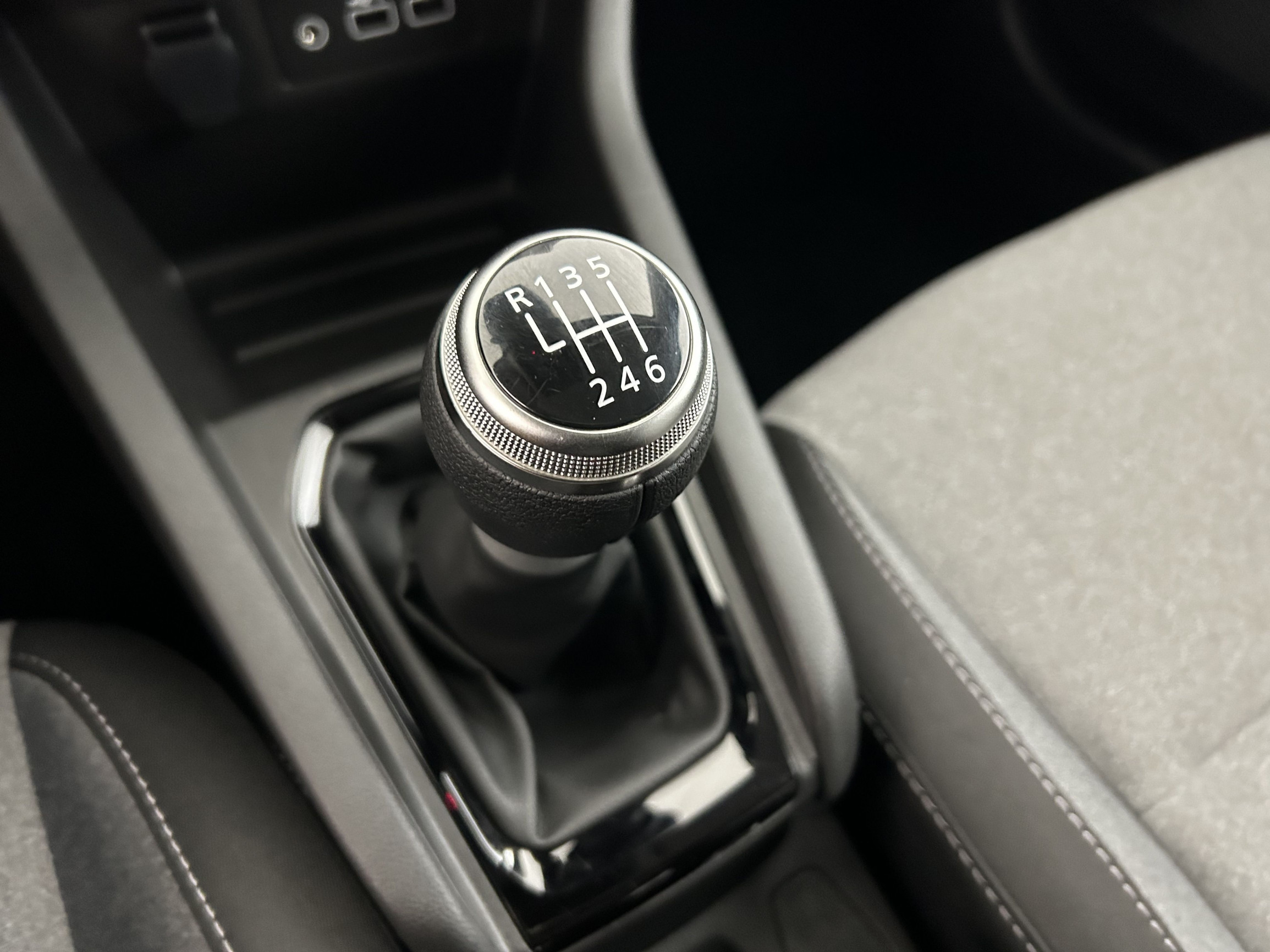 Vente en ligne Renault Clio 5 Clio TCe 90 ch GSR2 au prix de 17 290 €