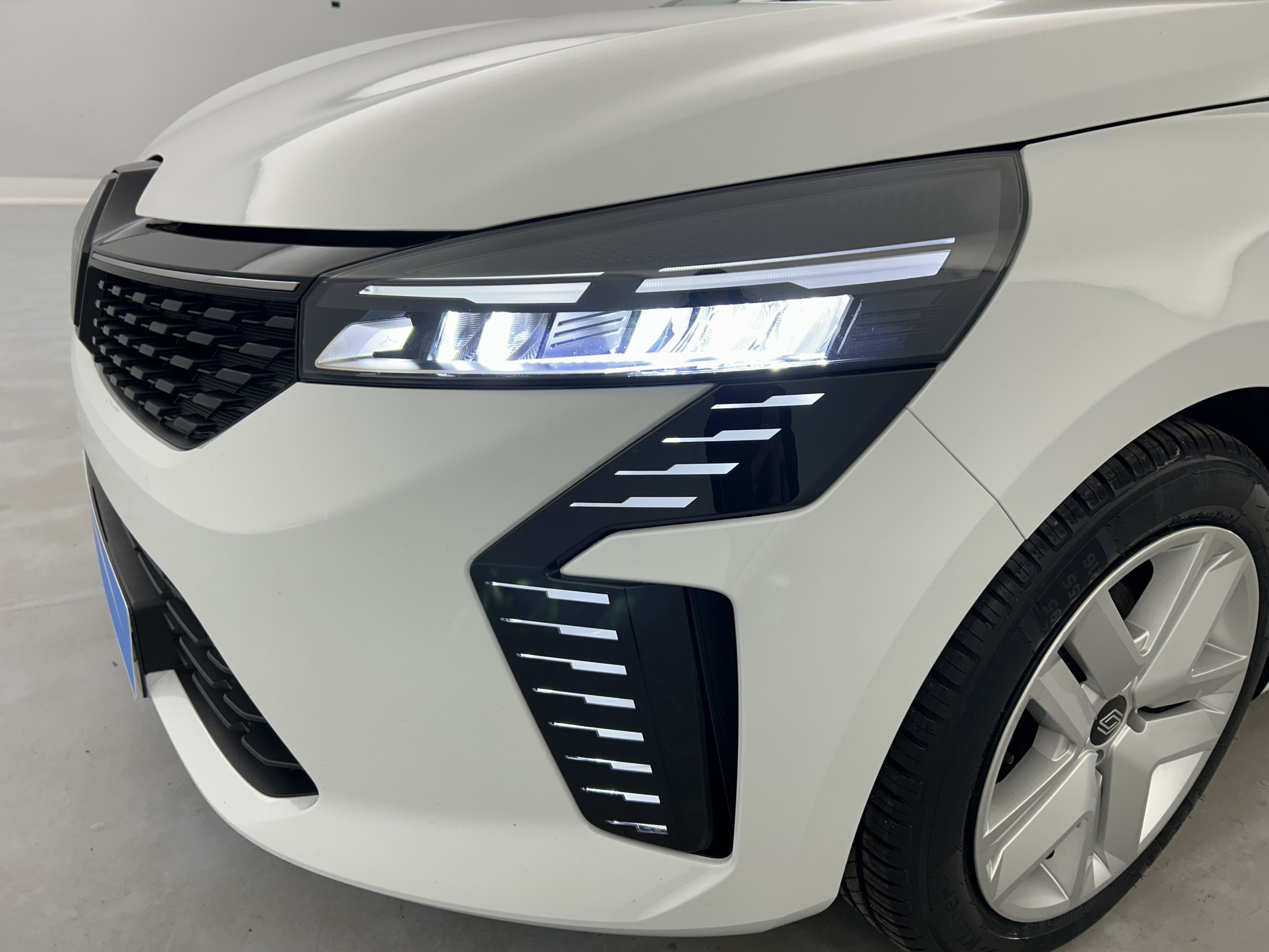 Vente en ligne Renault Clio 5 Clio E-Tech full hybrid 145 ch GSR2 au prix de 20 790 €