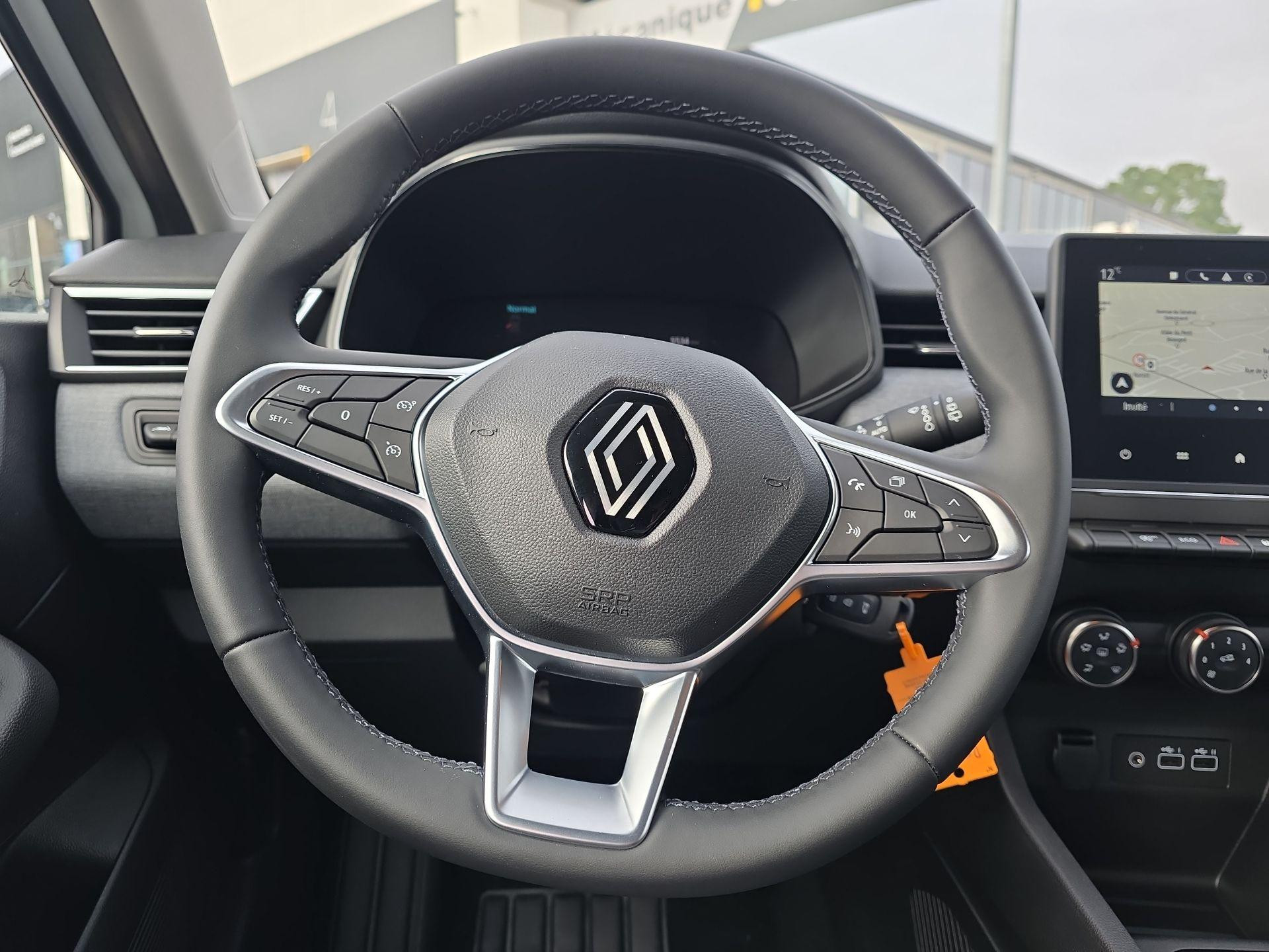 Vente en ligne Renault Clio 5 Clio Blue dCi 100 ch GSR2 au prix de 18 790 €