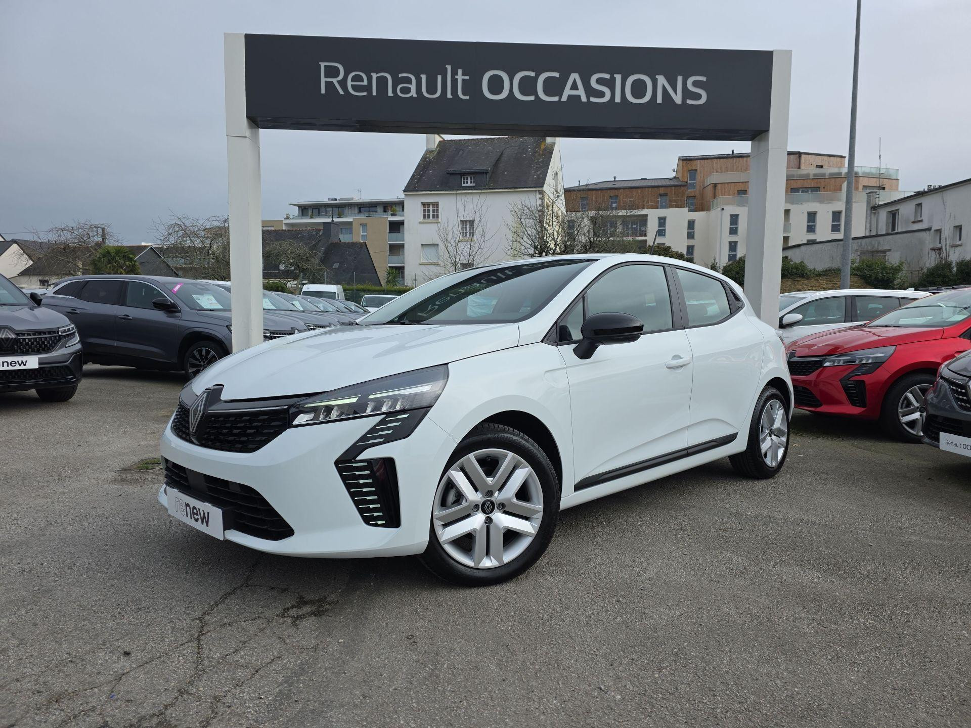 Renault Clio 5 Clio Blue dCi 100 ch GSR2 occasion de 2025 en vente à Vannes