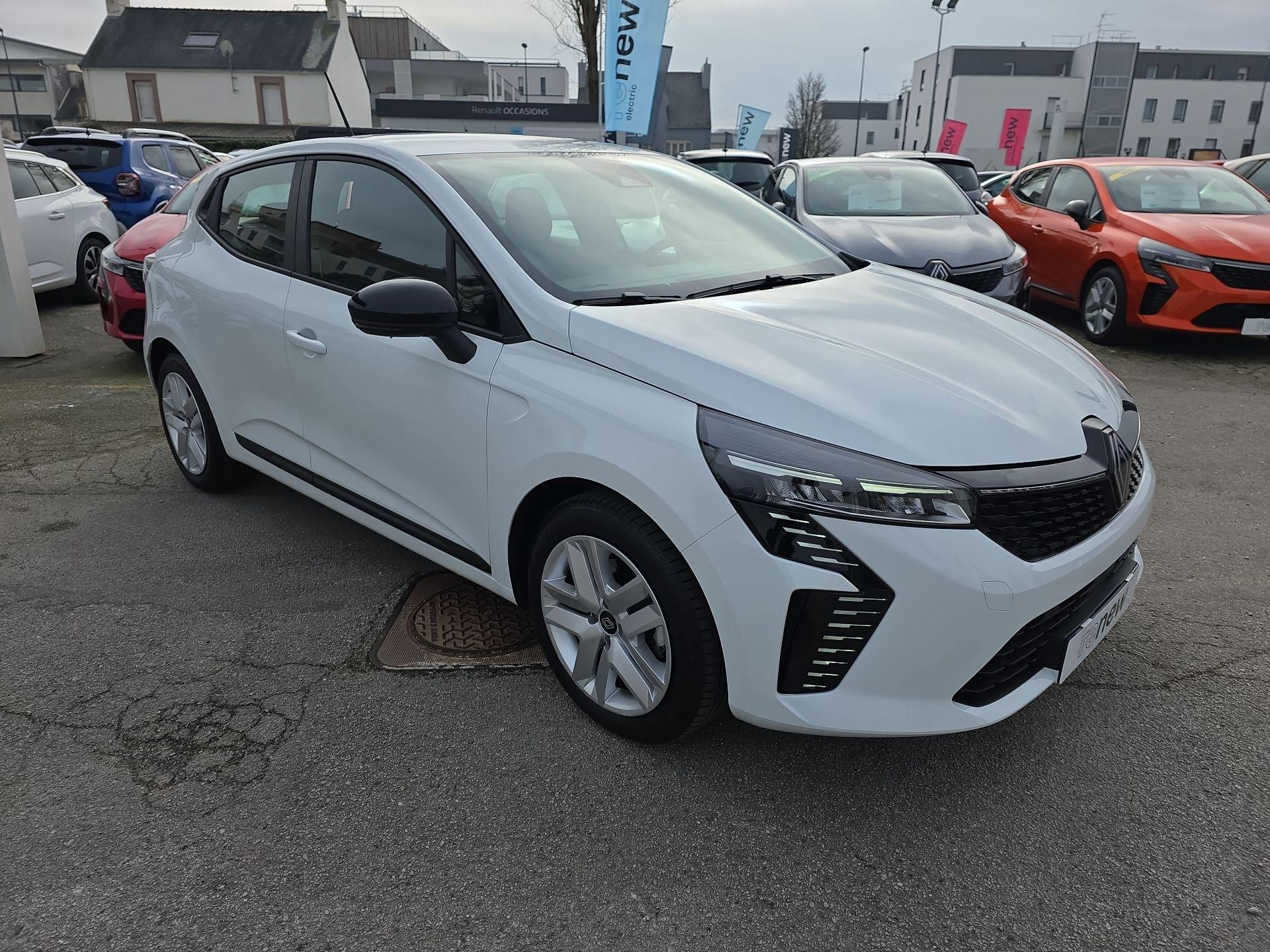 Vente en ligne Renault Clio 5 Clio Blue dCi 100 ch GSR2 au prix de 18 790 €