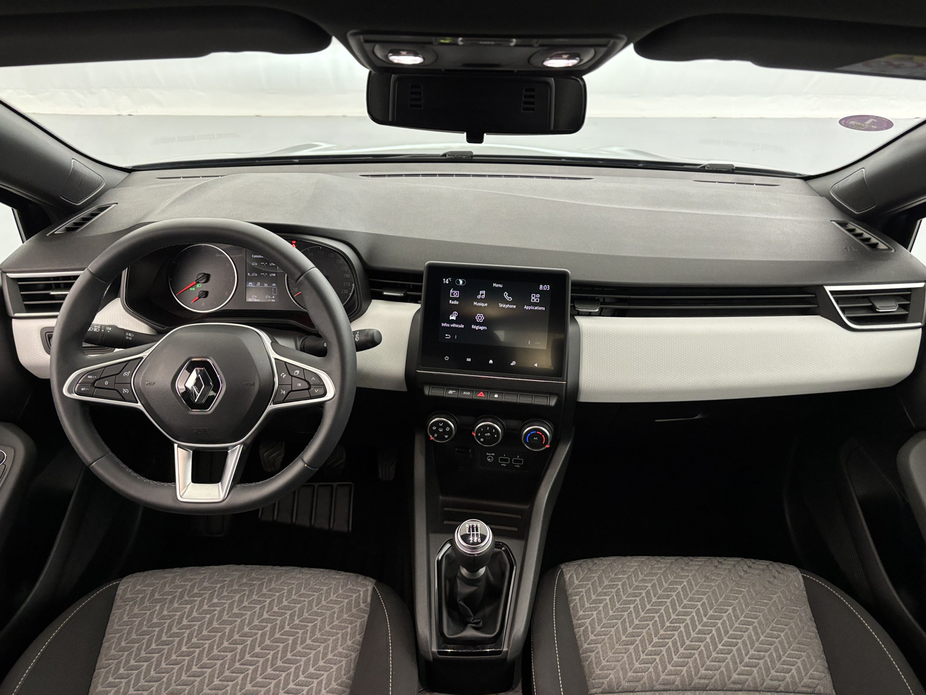 Vente en ligne Renault Clio 5 Clio TCe 90 - 21N au prix de 14 170 €