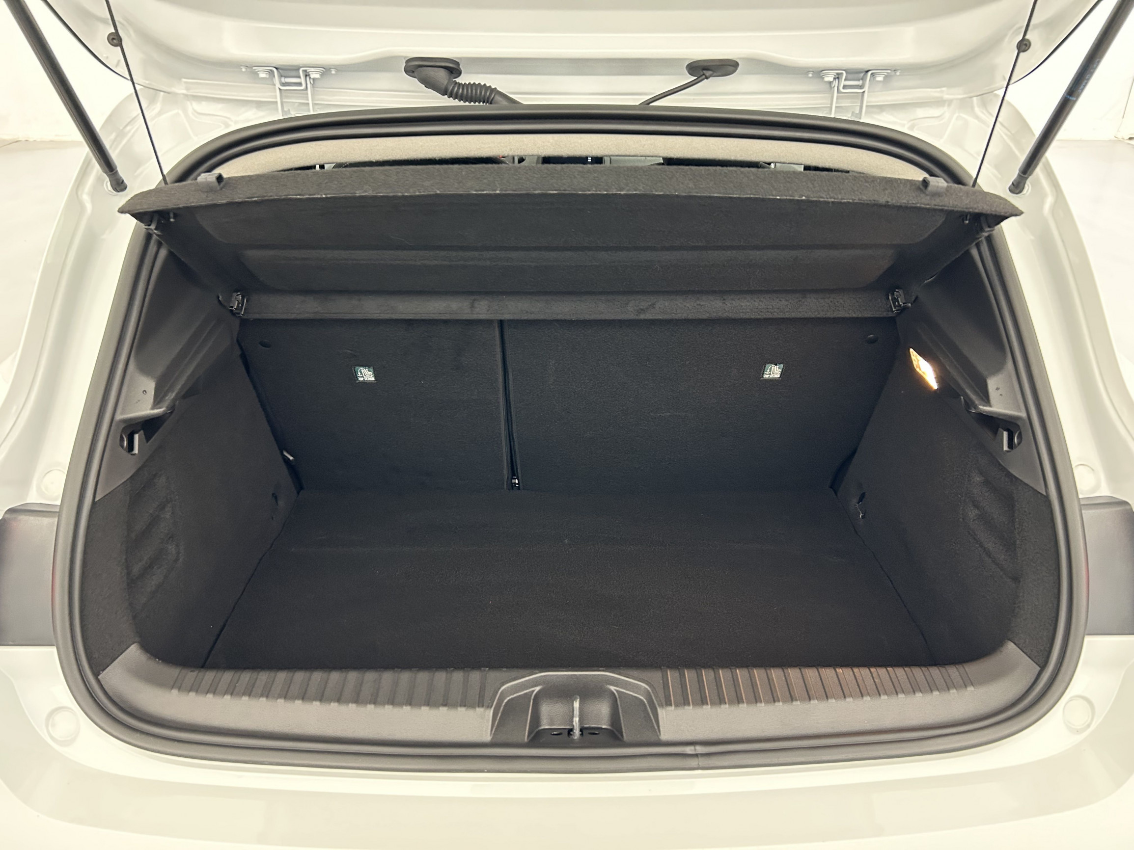 Vente en ligne Renault Clio 5 Clio E-Tech full hybrid 145 ch GSR2 au prix de 20 390 €